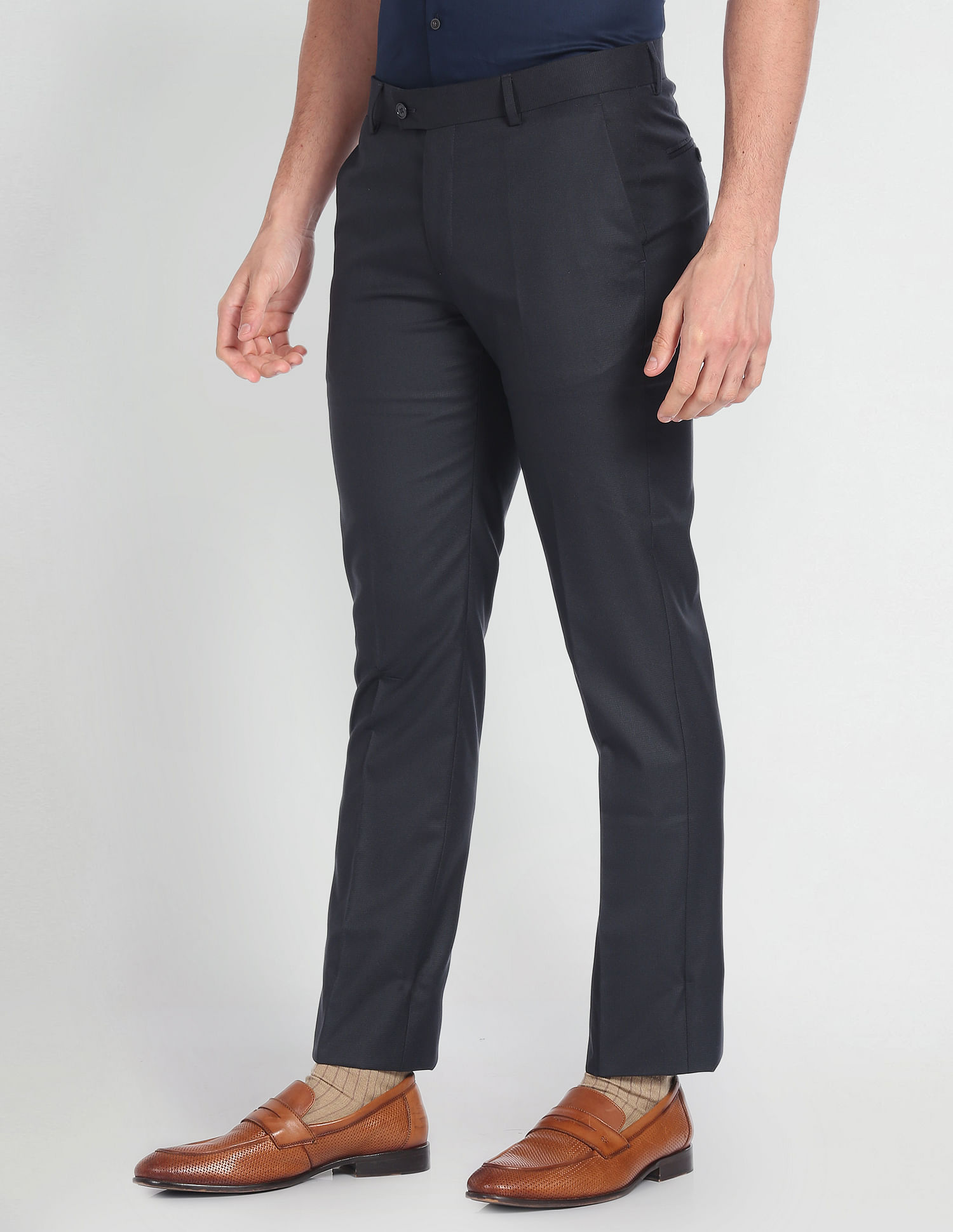 Buy Checked Slim Fit Ankle-Length Trousers Online at Best Prices in India -  JioMart.