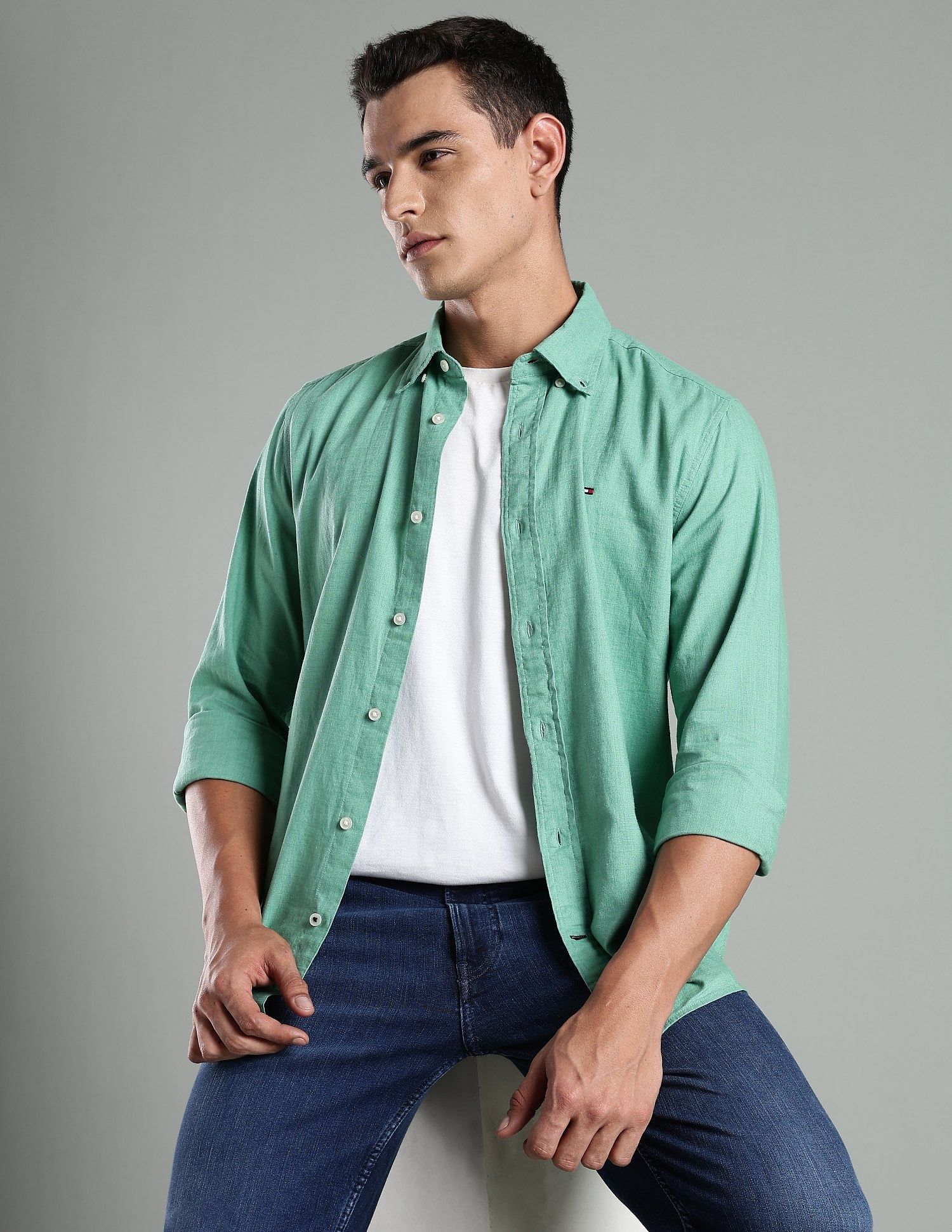 Tommy Hilfiger Solid Regular Fit Linen Shirt