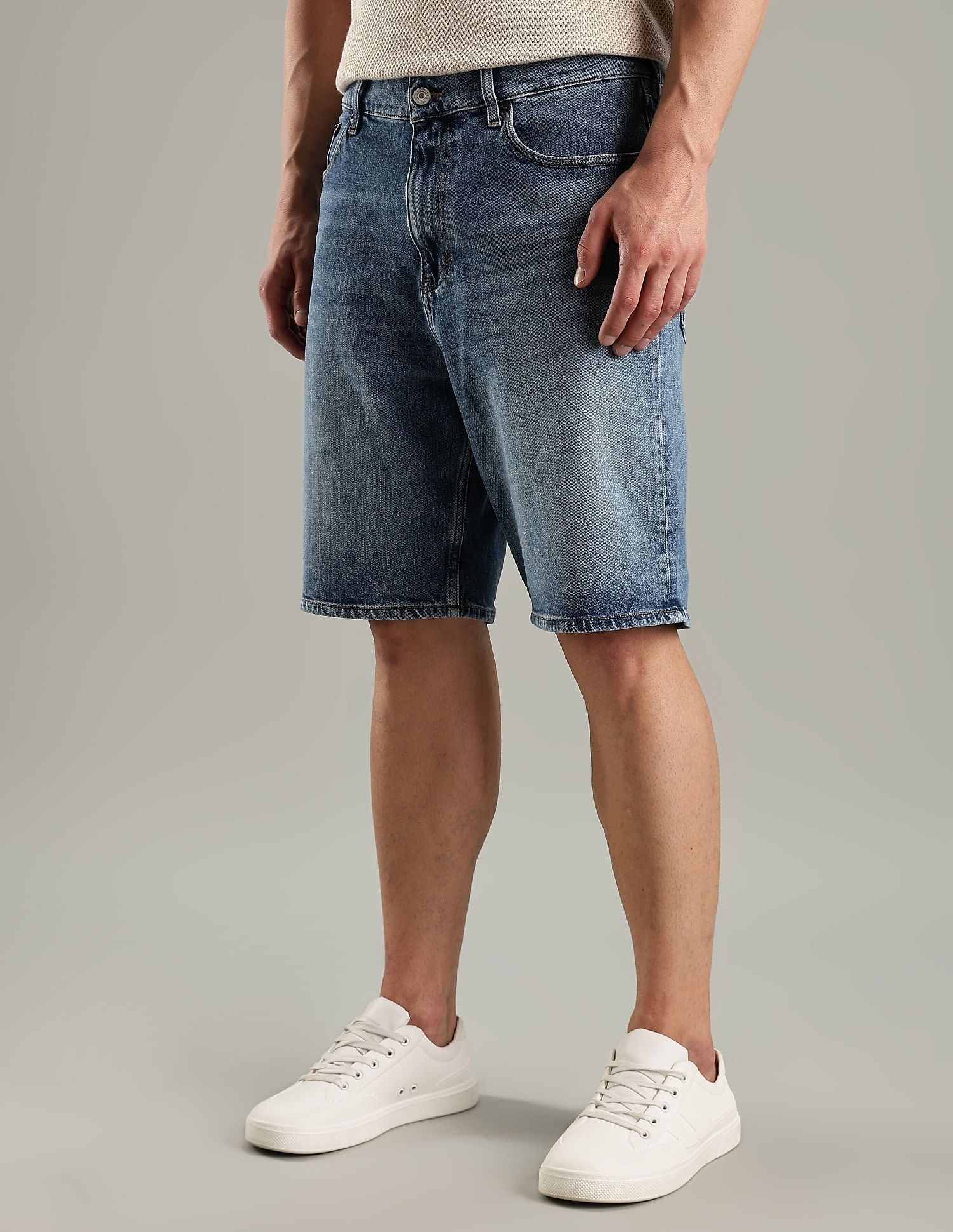 Tommy Hilfiger Relaxed-Fit Solid Mid Rise Shorts