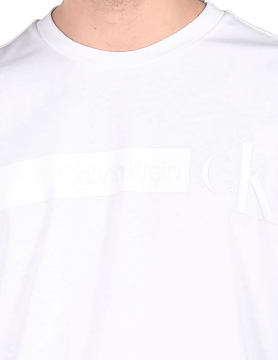 Calvin Klein Men White Crew Neck Brand Print T-Shirt