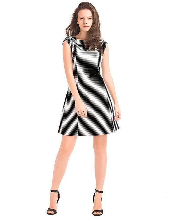 Buy GAP Women Women White Cap Sleeve Fit And Flare Dress - NNNOW.com