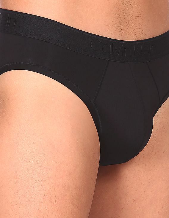 Calvin Klein Underwear Men Black Solid Elasticized Brand Waist Briefs