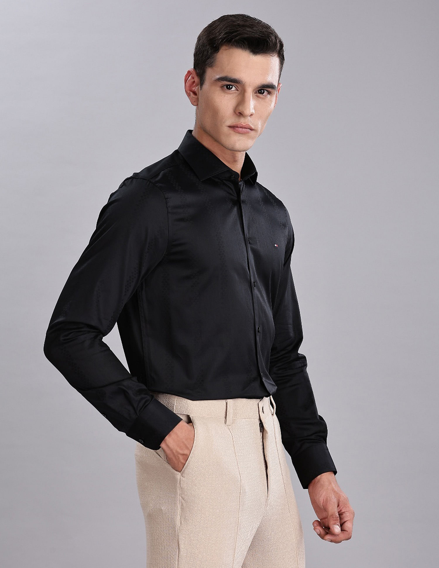 Tommy Hilfiger Self-Design Slim Fit Plain Woven Shirt
