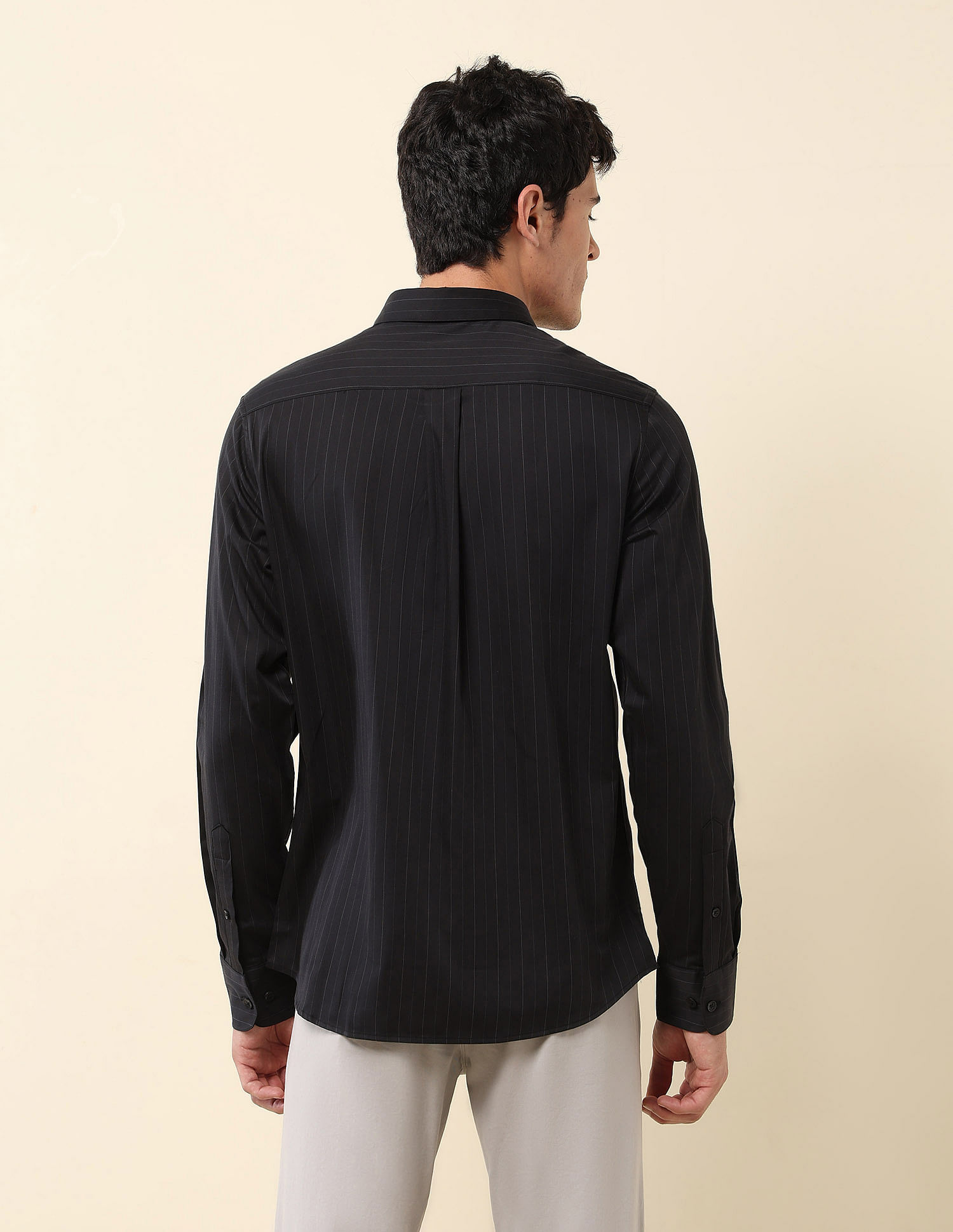 U.S. Polo Assn. Pinstriped Tailored Fit Shirt