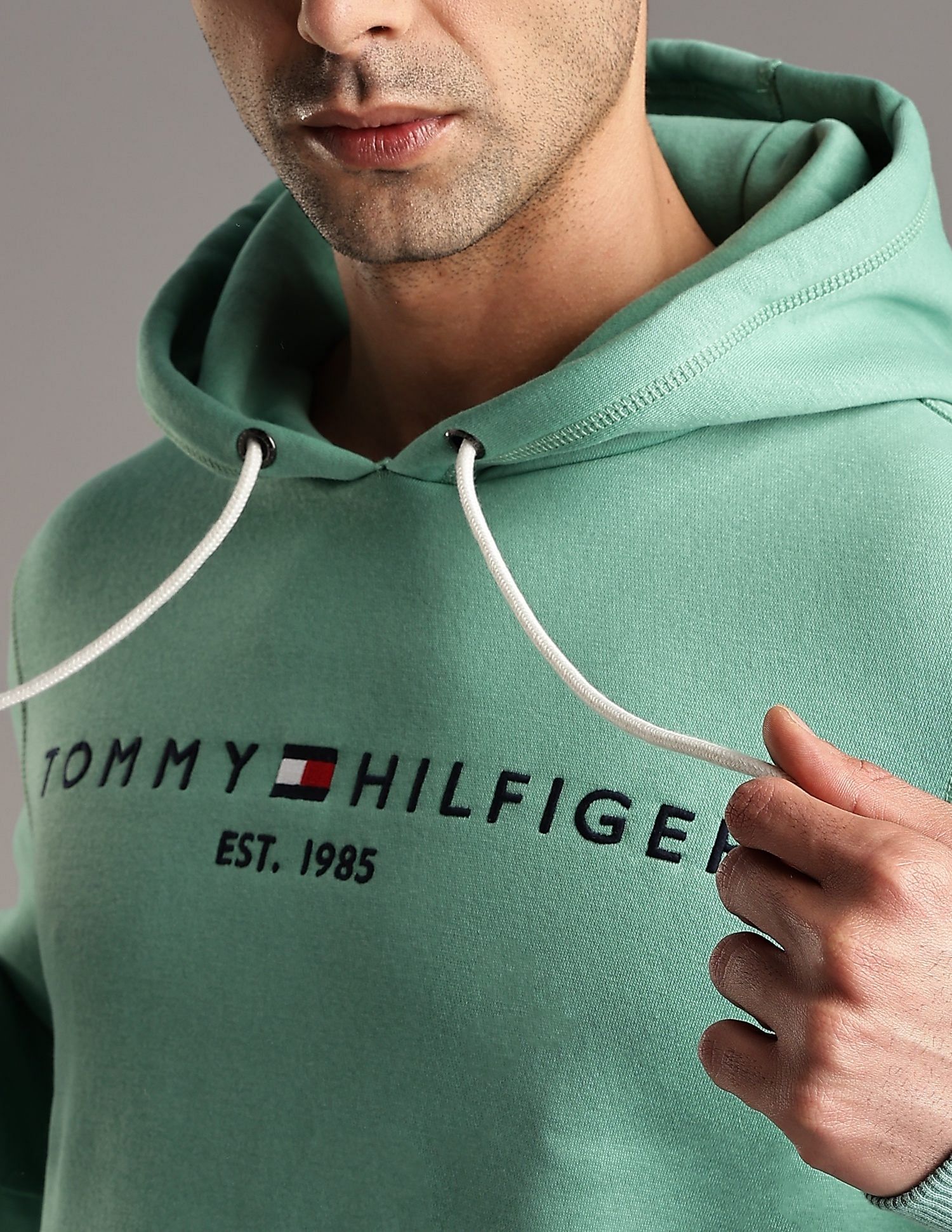 Tommy Hilfiger Embroidered Logo Regular-Fit Cotton Sweatshirt