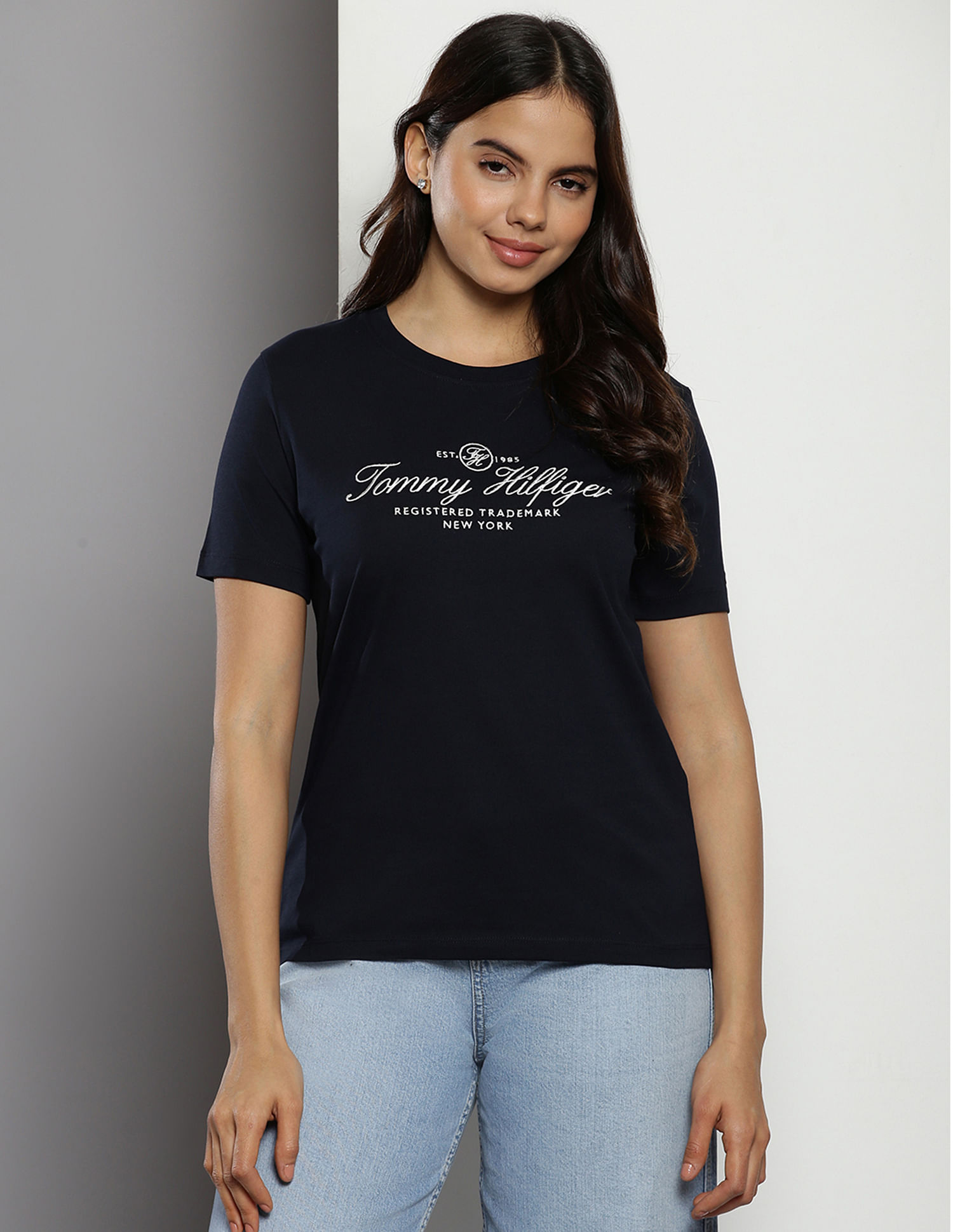 Tommy Hilfiger Crew Neck Hilfiger Script T-Shirt