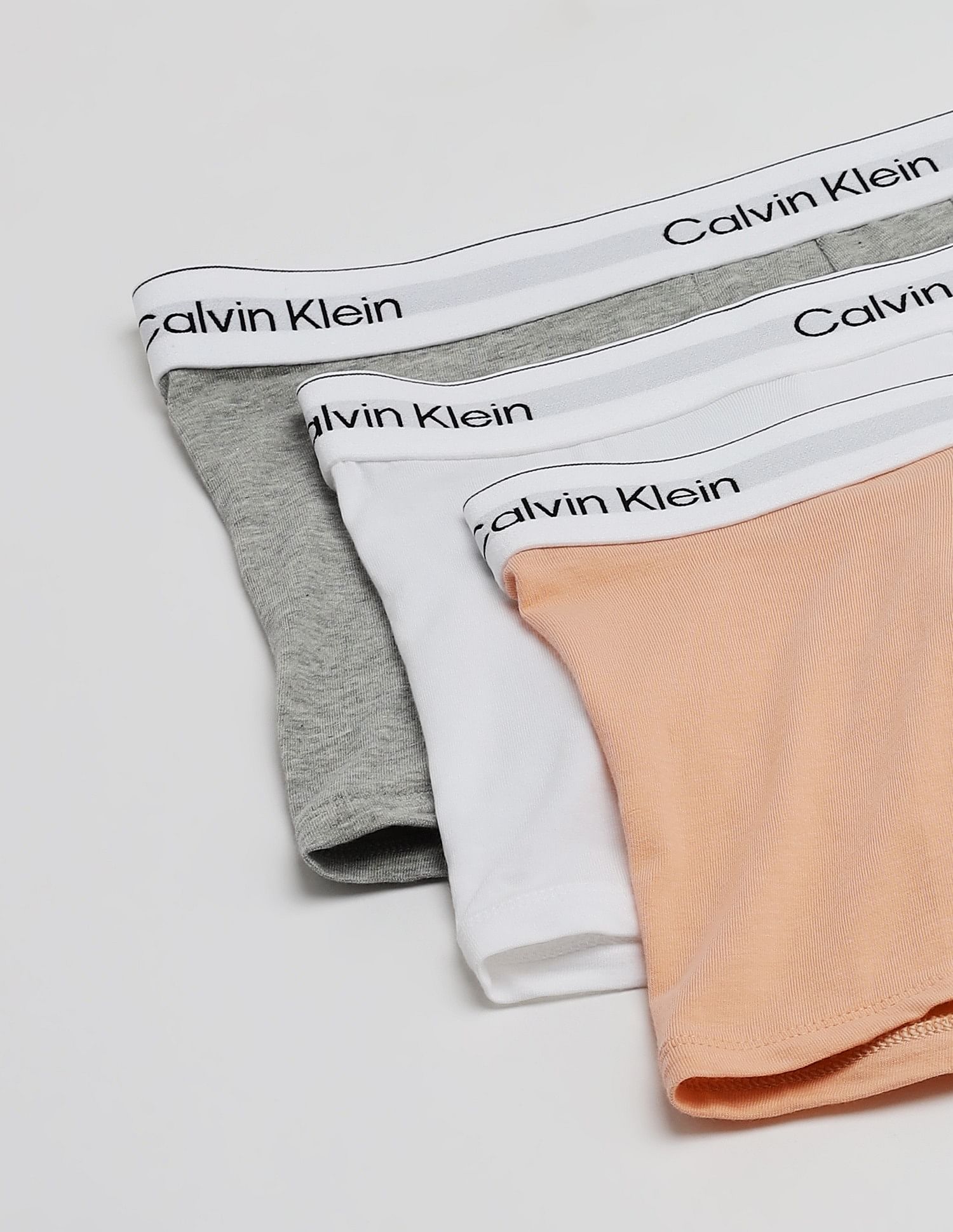 Calvin Klein Underwear Multi-Coloured Solid Low Rise Trunk - Pack Of 3