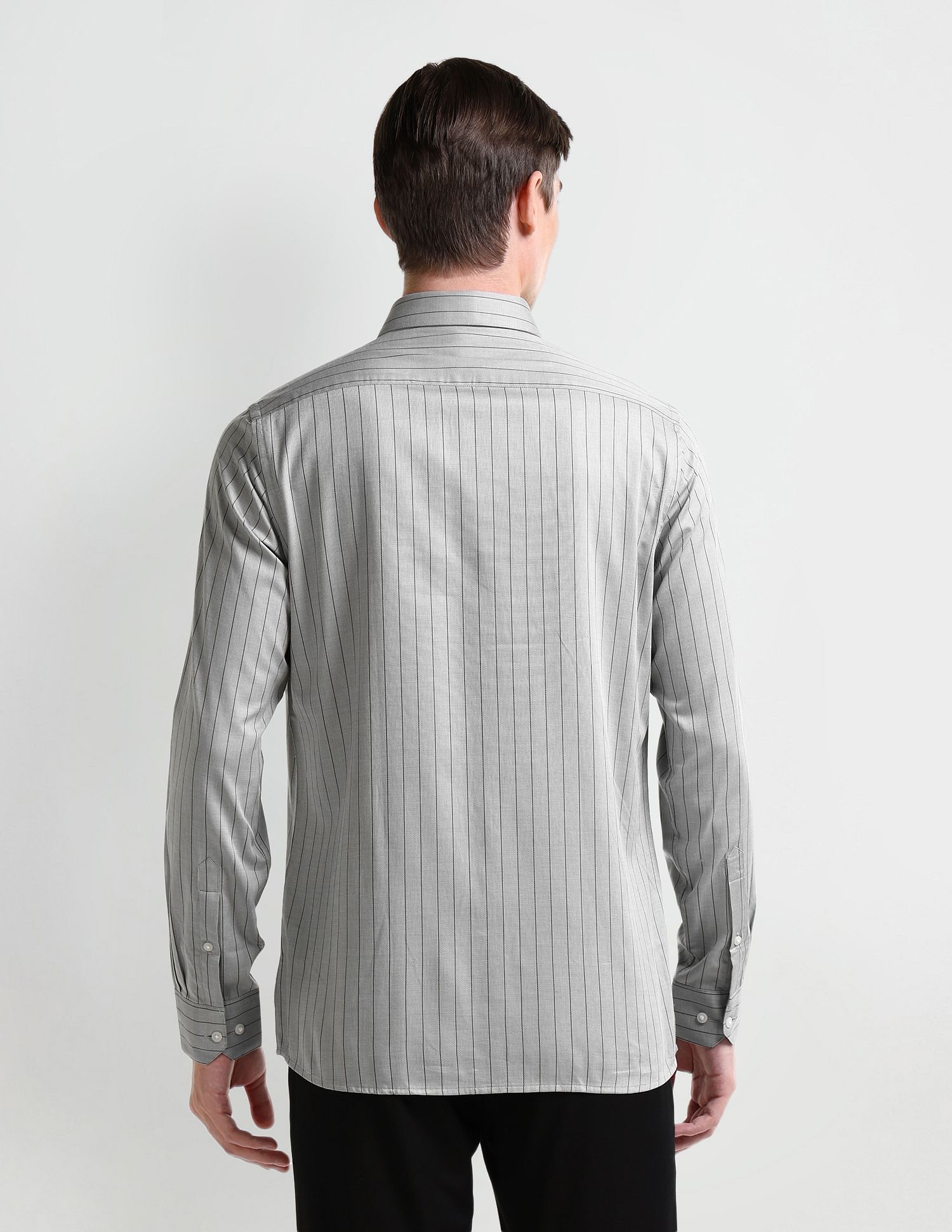 Arrow Manhattan Slim Fit Cotton Shirt