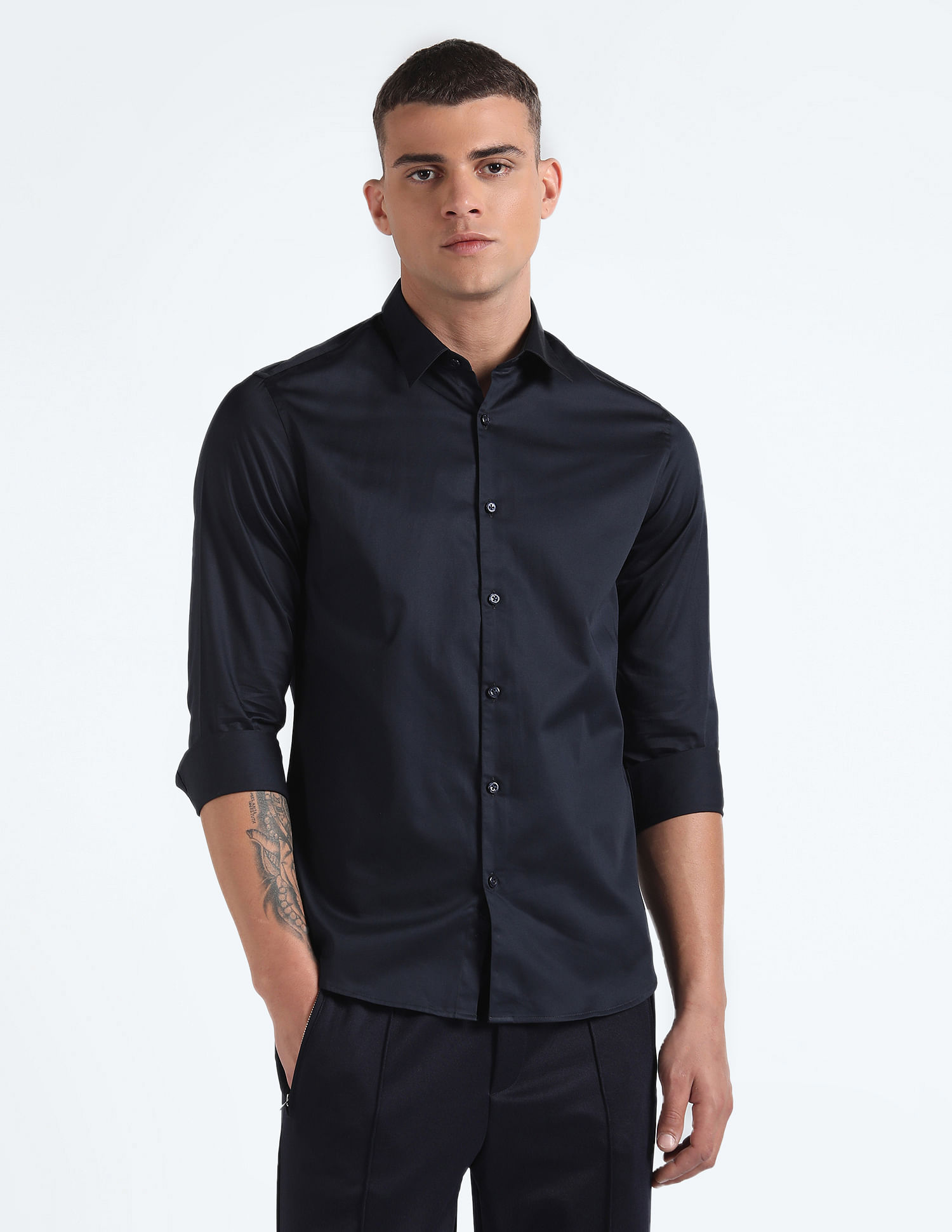 Flying Machine Solid Sateen Slim Shirt