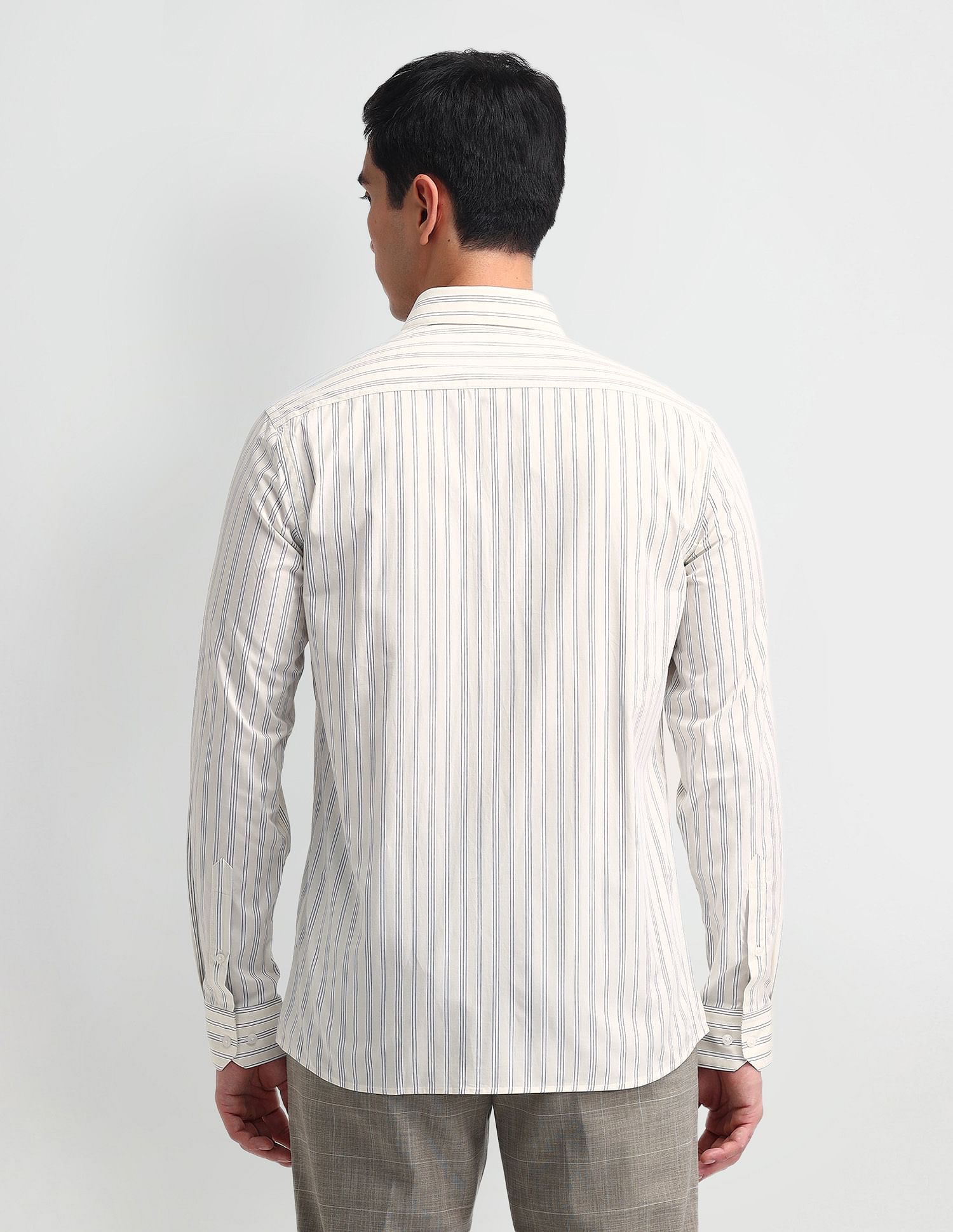 Arrow Manhattan Slim Fit Oxford Shirt