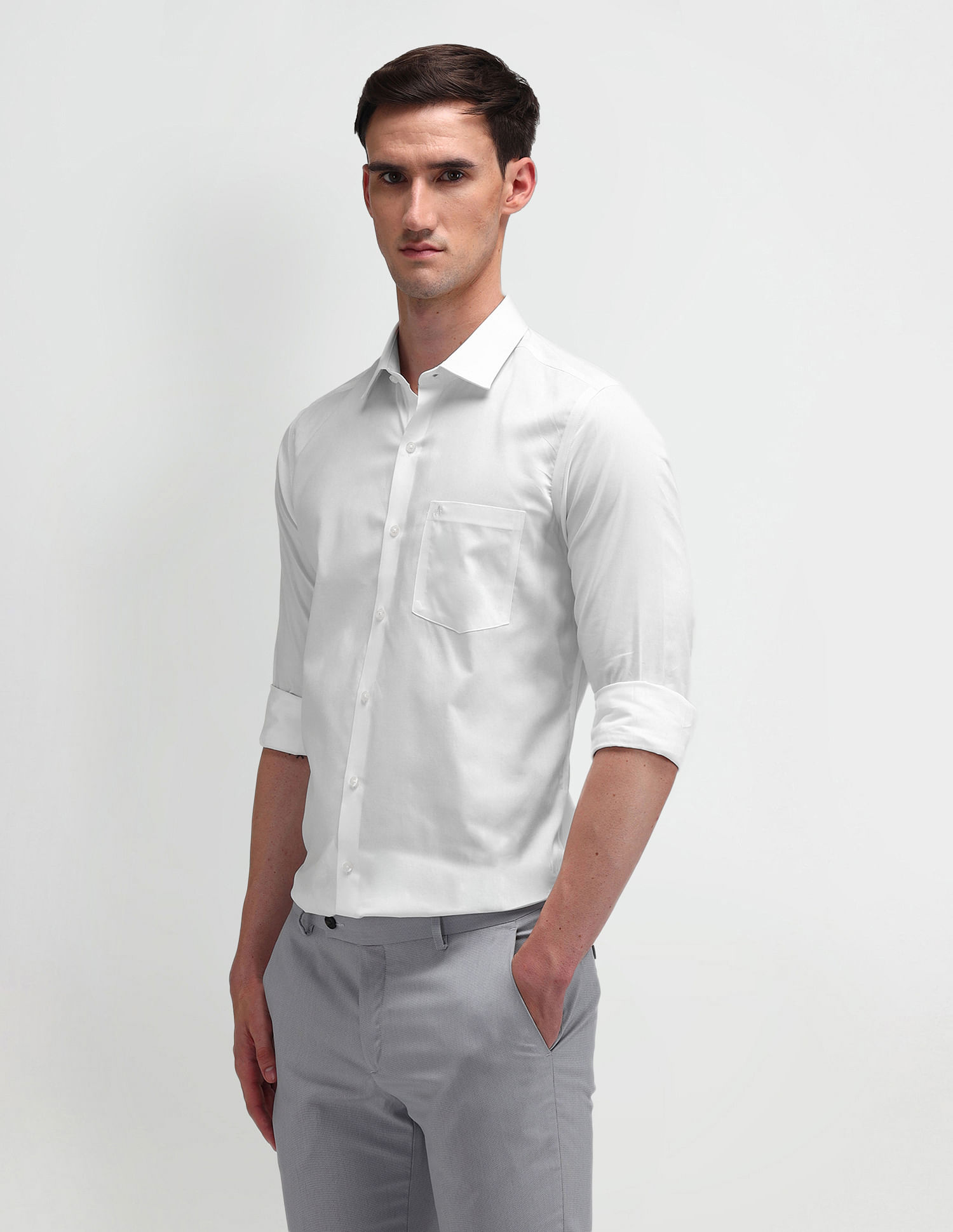 Arrow Manhattan Slim Fit Solid Shirt