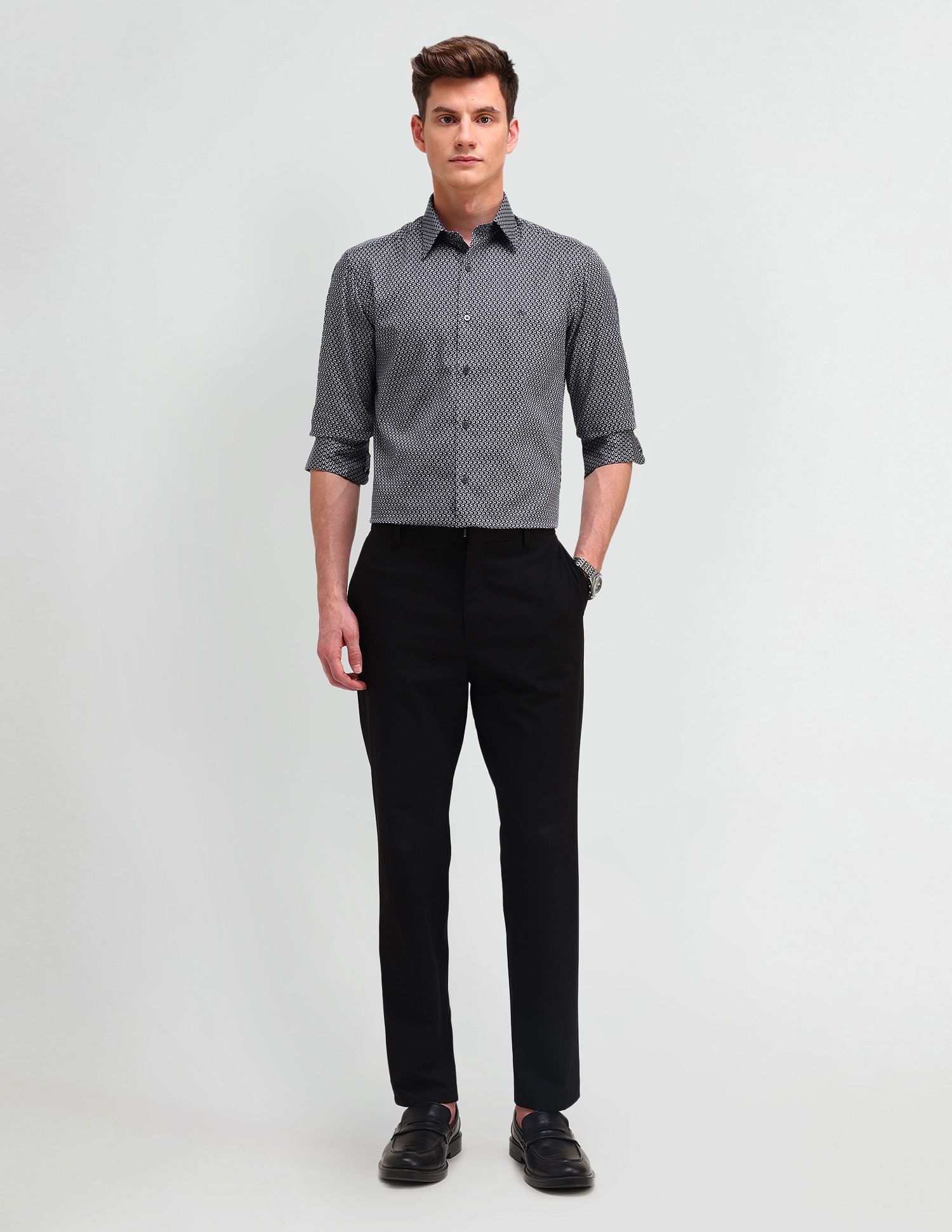 Arrow Newyork Geometric Printed Manhattan Slim Fit Shirt