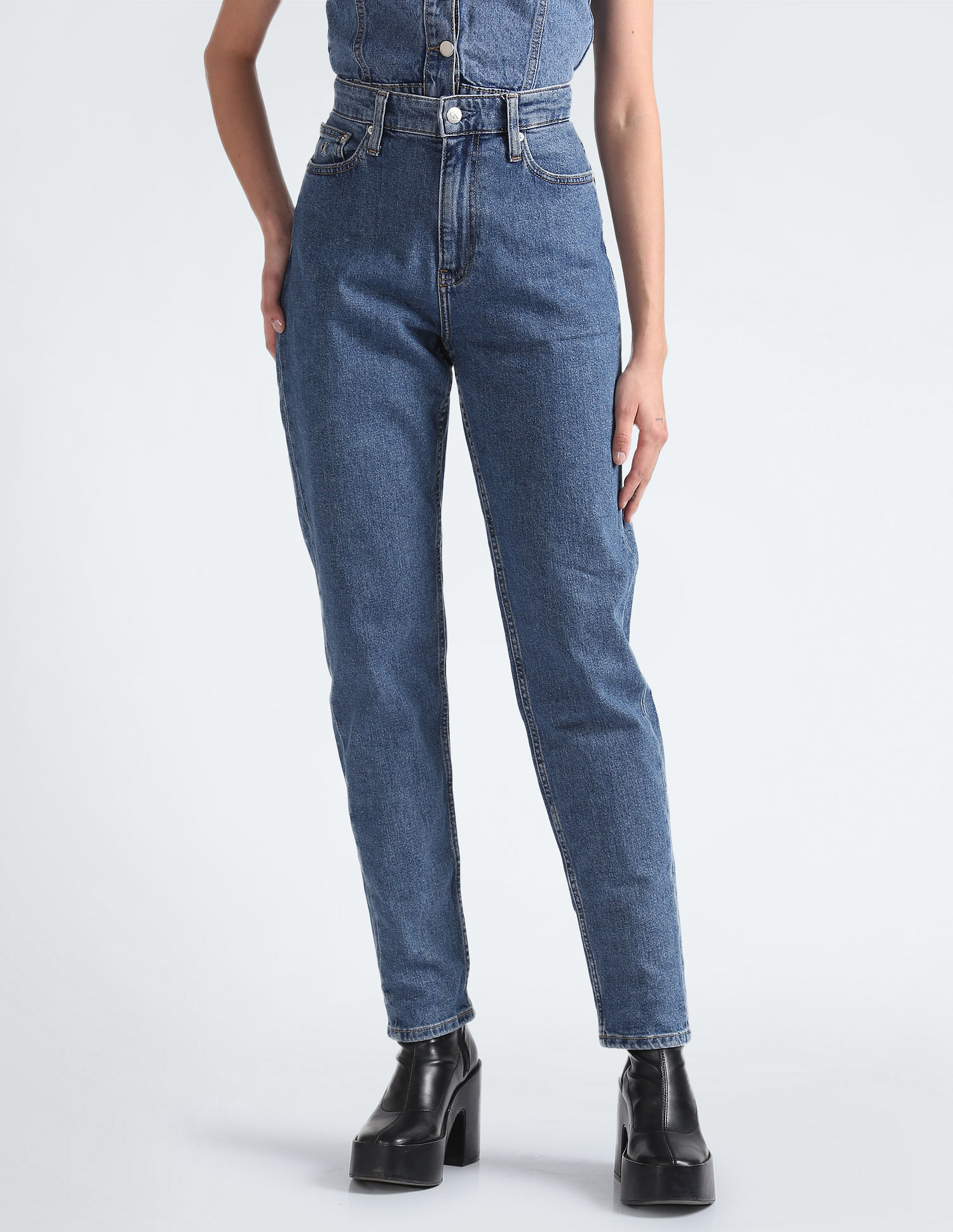 Calvin Klein Mid Rise Mom Fit Jeans