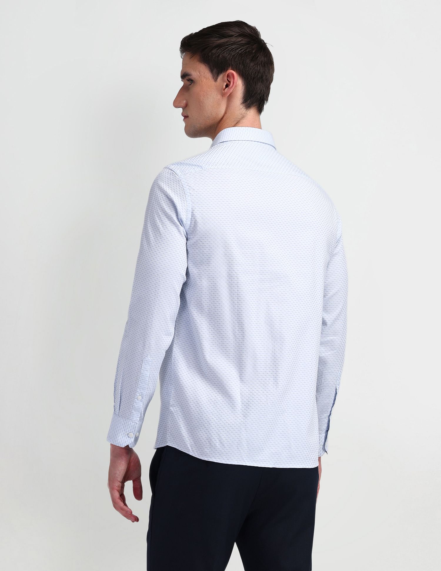 Arrow Manhattan Slim Fit Cotton Shirt