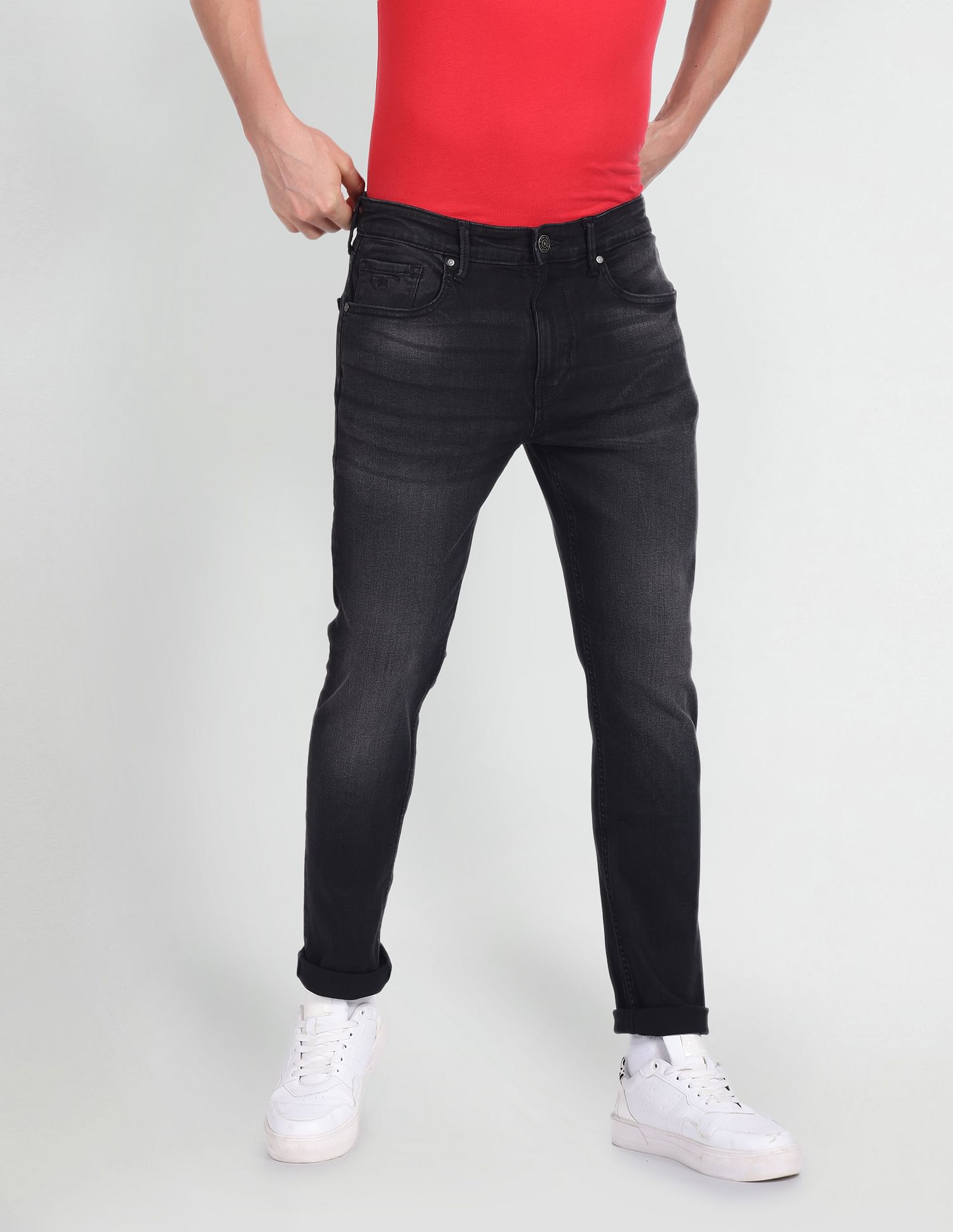 Flying Machine Slim Tapered Fit Mid Rise Wash Jeans
