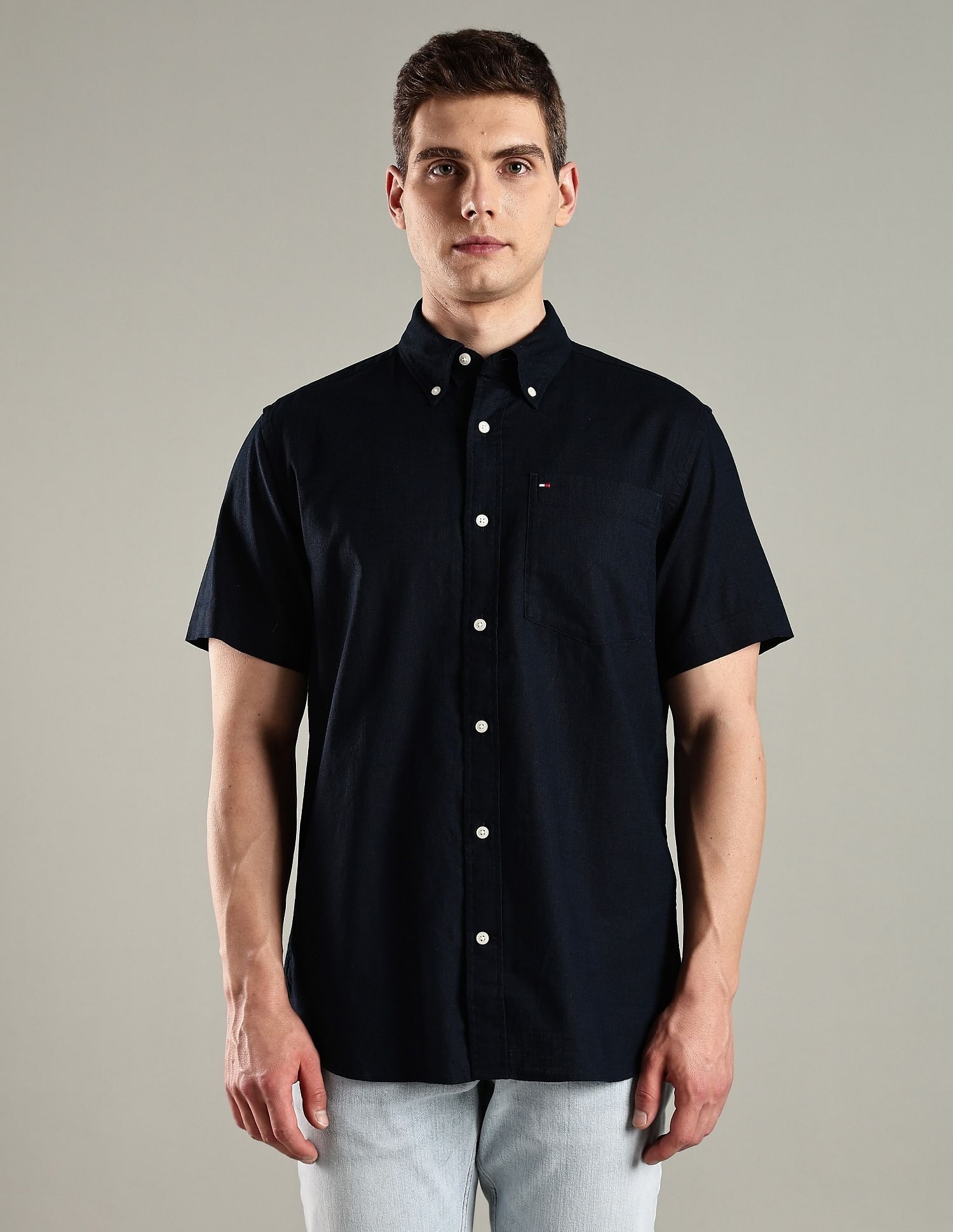 Tommy Hilfiger Solid Regular Fit Linen Shirt