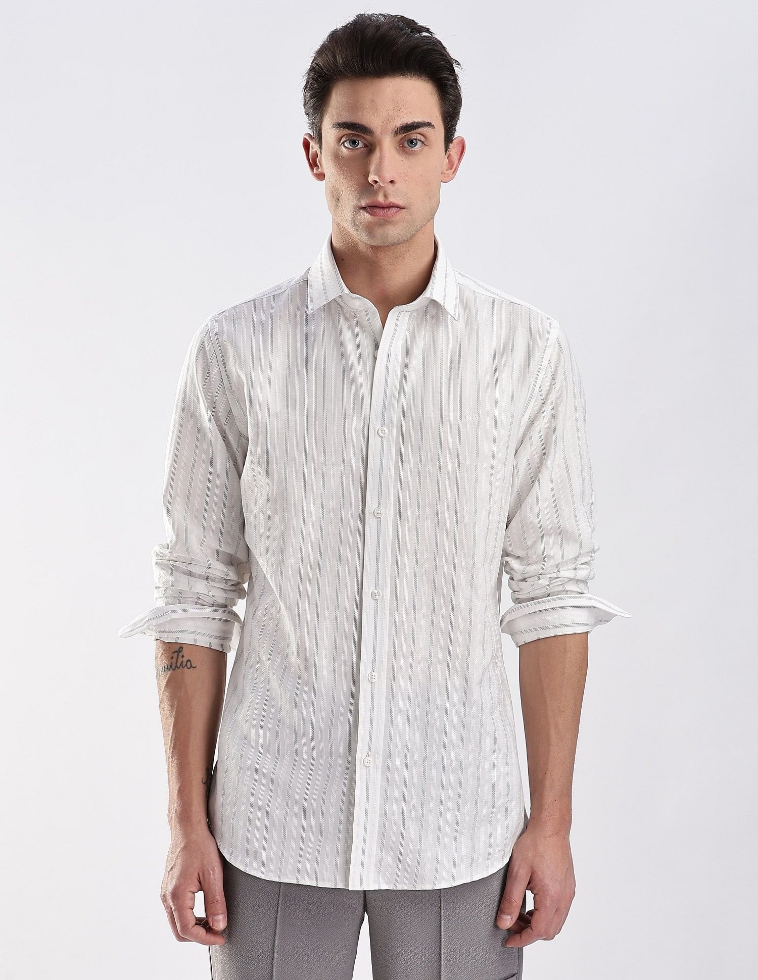 Calvin Klein Jeans Vertical Stripes Regular Fit Dobby Woven Shirt