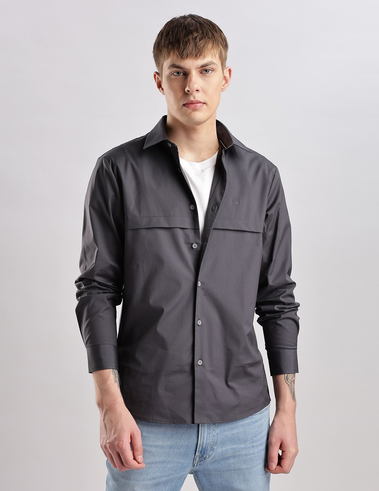 Calvin Klein Jeans Solid Regular Fit Oxford Woven Shirt
