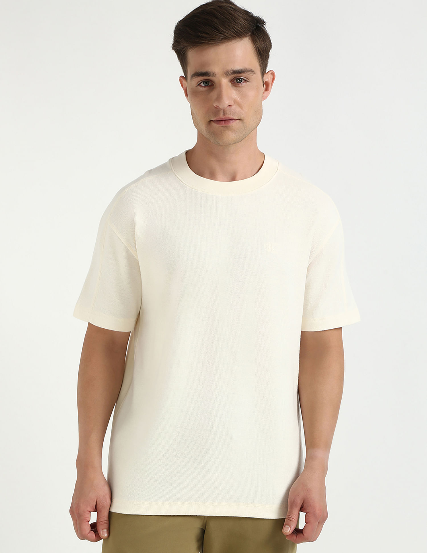 Calvin Klein Jeans Solid Relaxed-Fit Cotton T Shirt