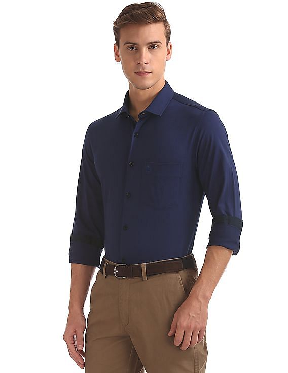 USPA Tailored Slim Fit Knit Shirt