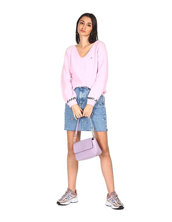 Buy Tommy Hilfiger Women Light Pink V-Neck Long Sleeve Sweater