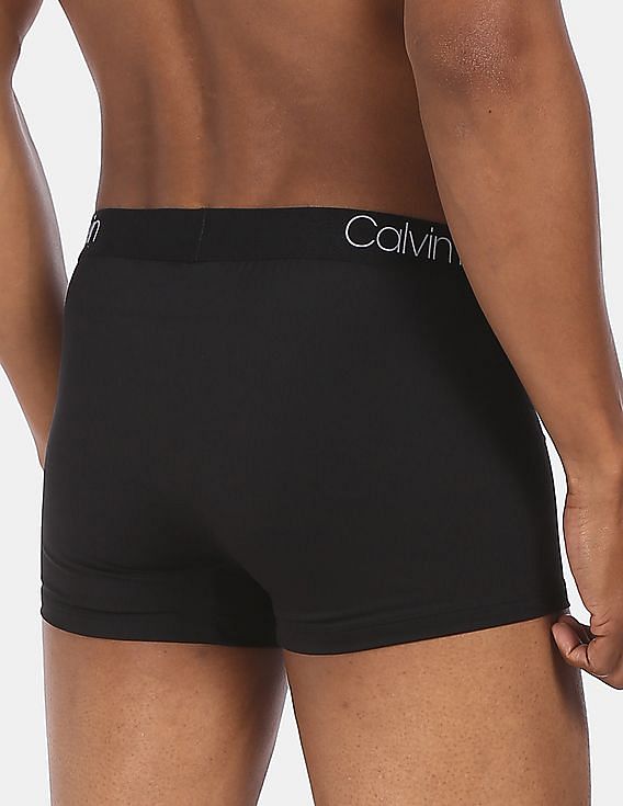 Buy Calvin Klein Underwear Men Black Low Rise Solid Trunks 