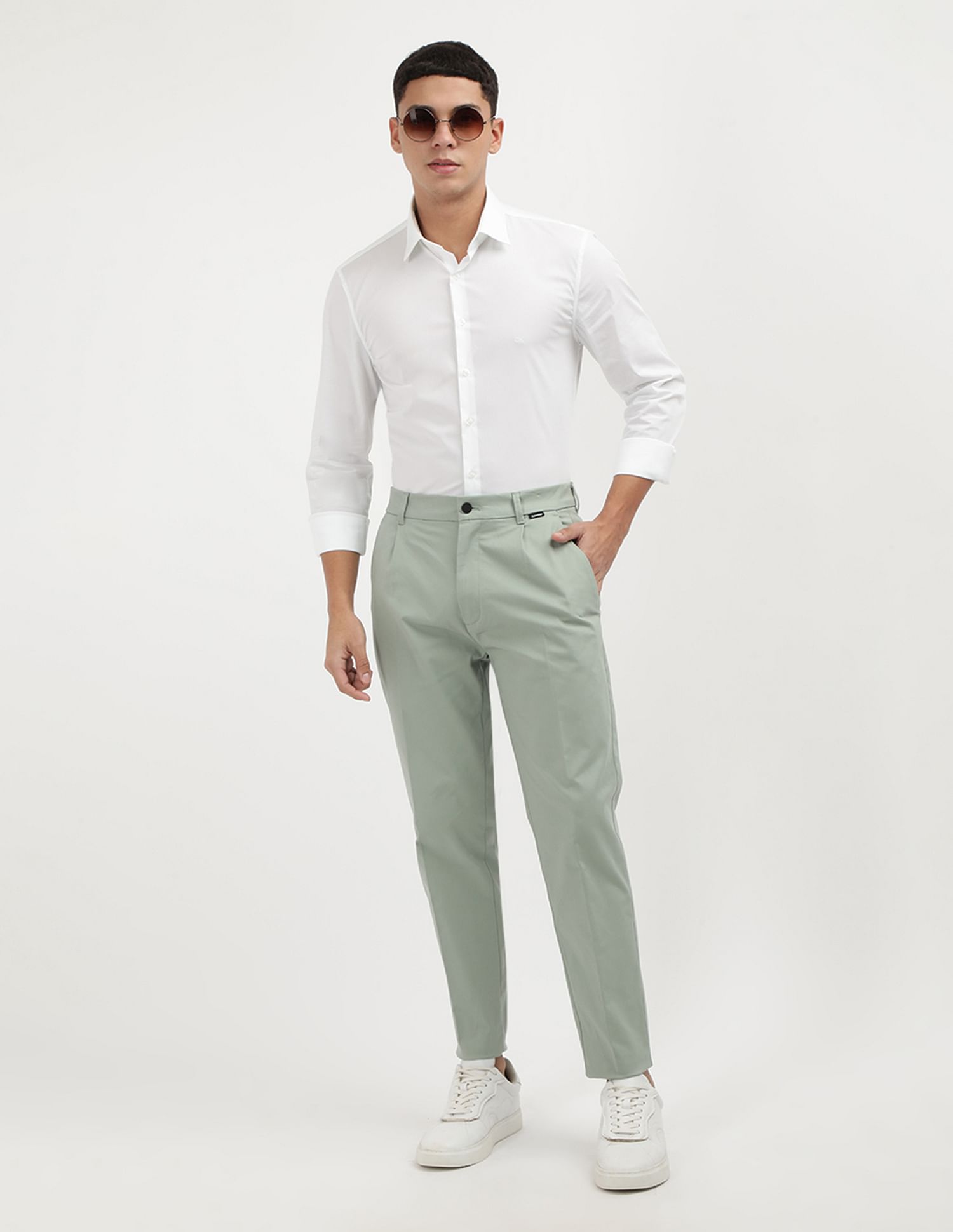 Calvin Klein Jeans Modern Twill Tapered Pleat Pants