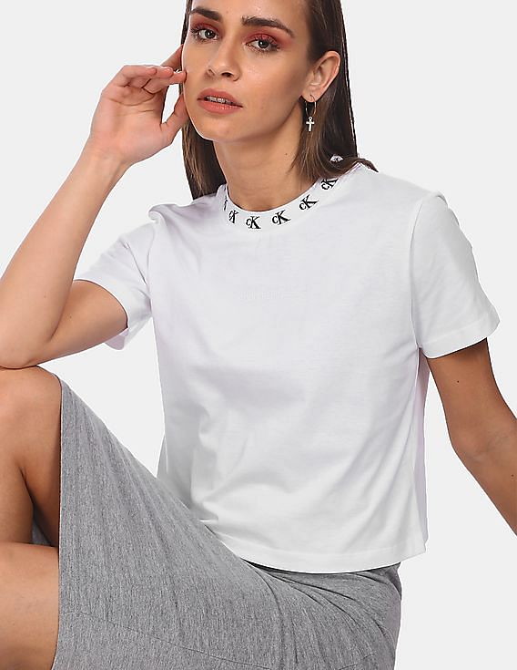 Buy Calvin Klein Women Women White Short Sleeve Logo T-Shirt - NNNOW.com