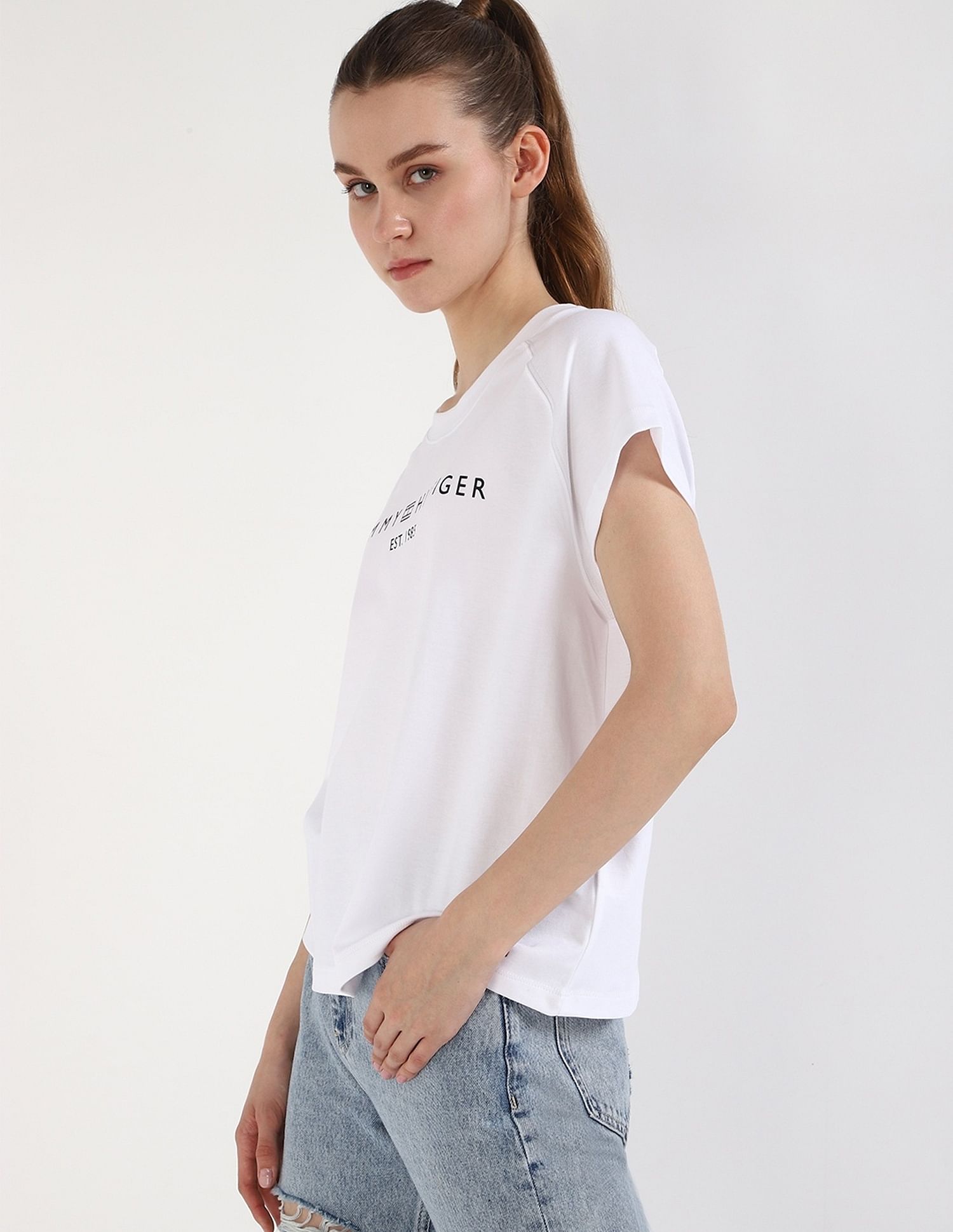 Tommy Hilfiger Embroidered Logo Relaxed-Fit Cotton T-Shirt