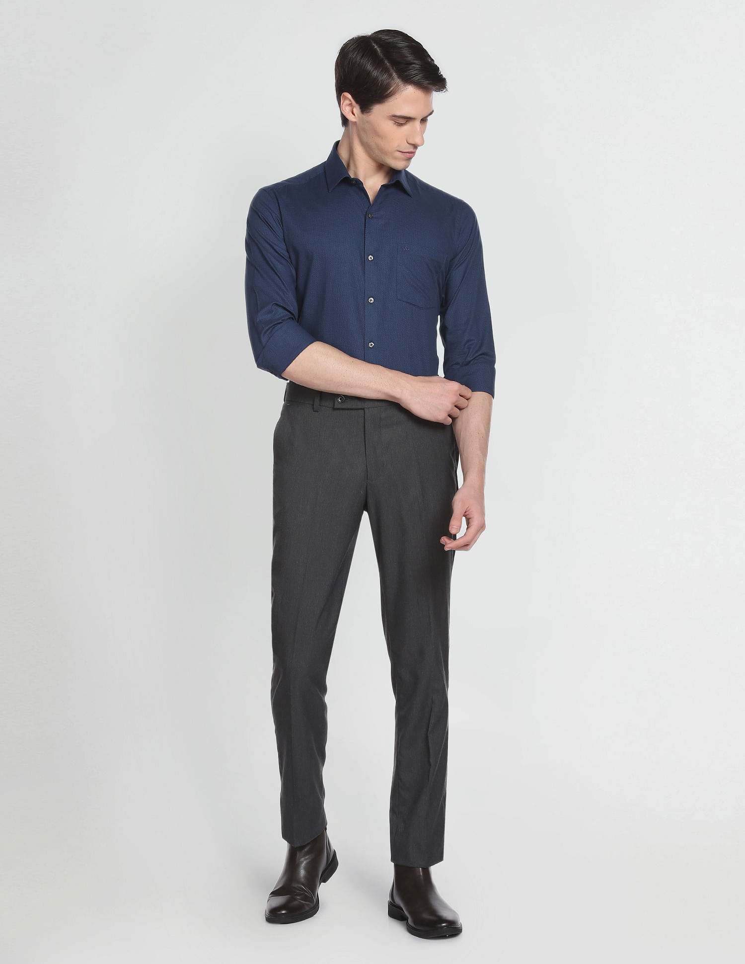 Arrow Dobby Manhattan Slim Fit Formal Shirt