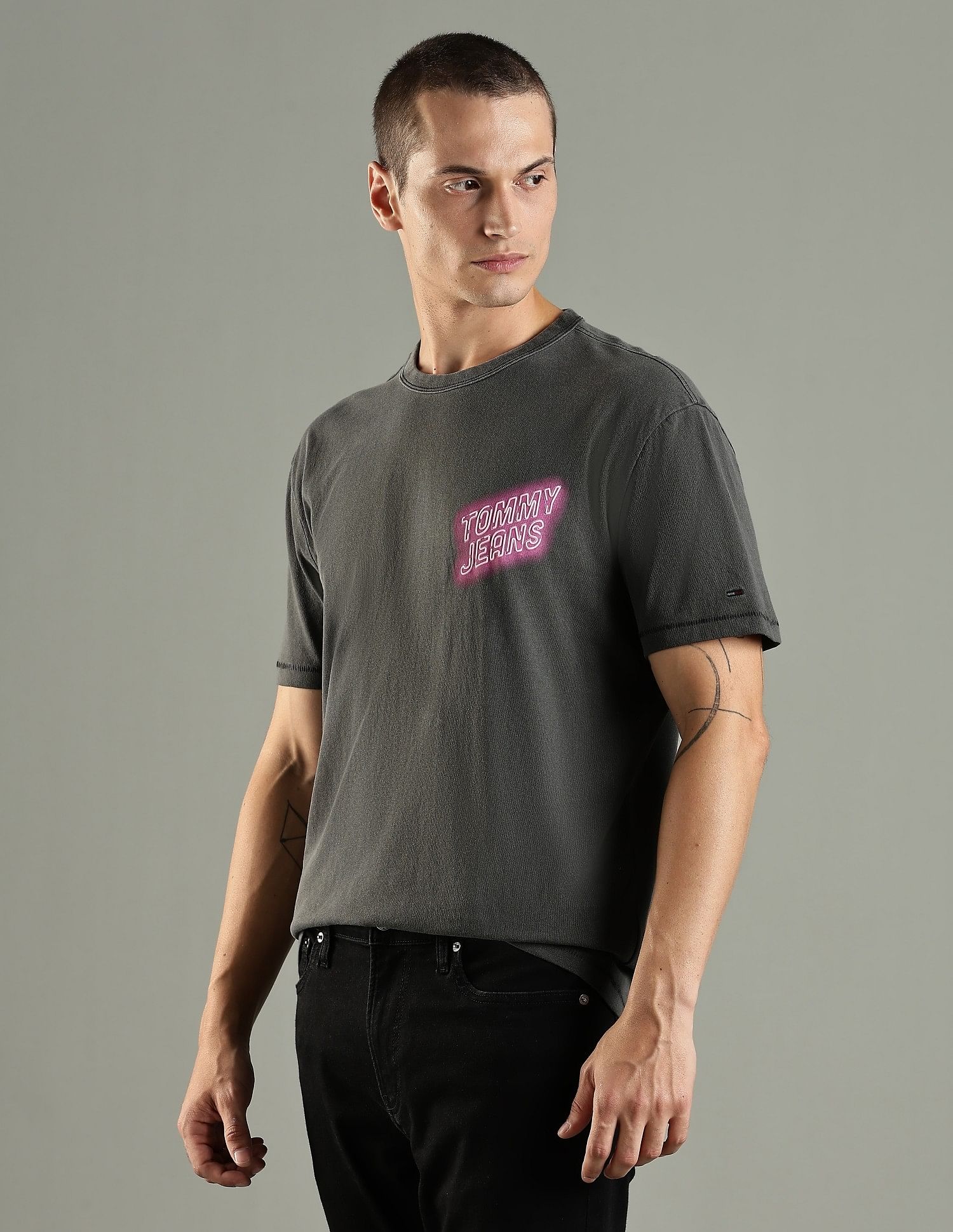 Tommy Hilfiger Embroidered Logo Regular Fit Cotton T-Shirt
