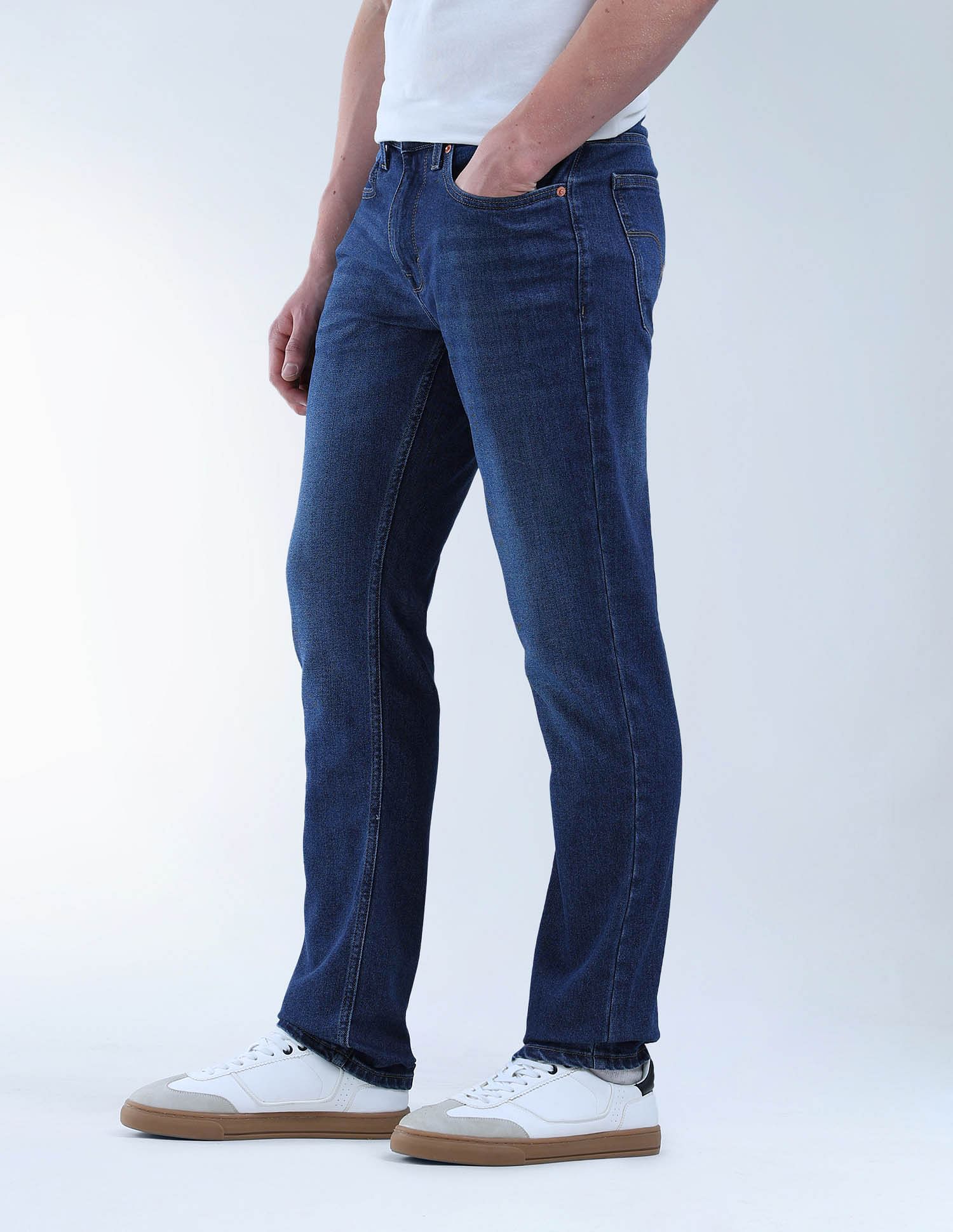 Flying Machine Mid Rise Freddie Slim Straight Fit Jeans