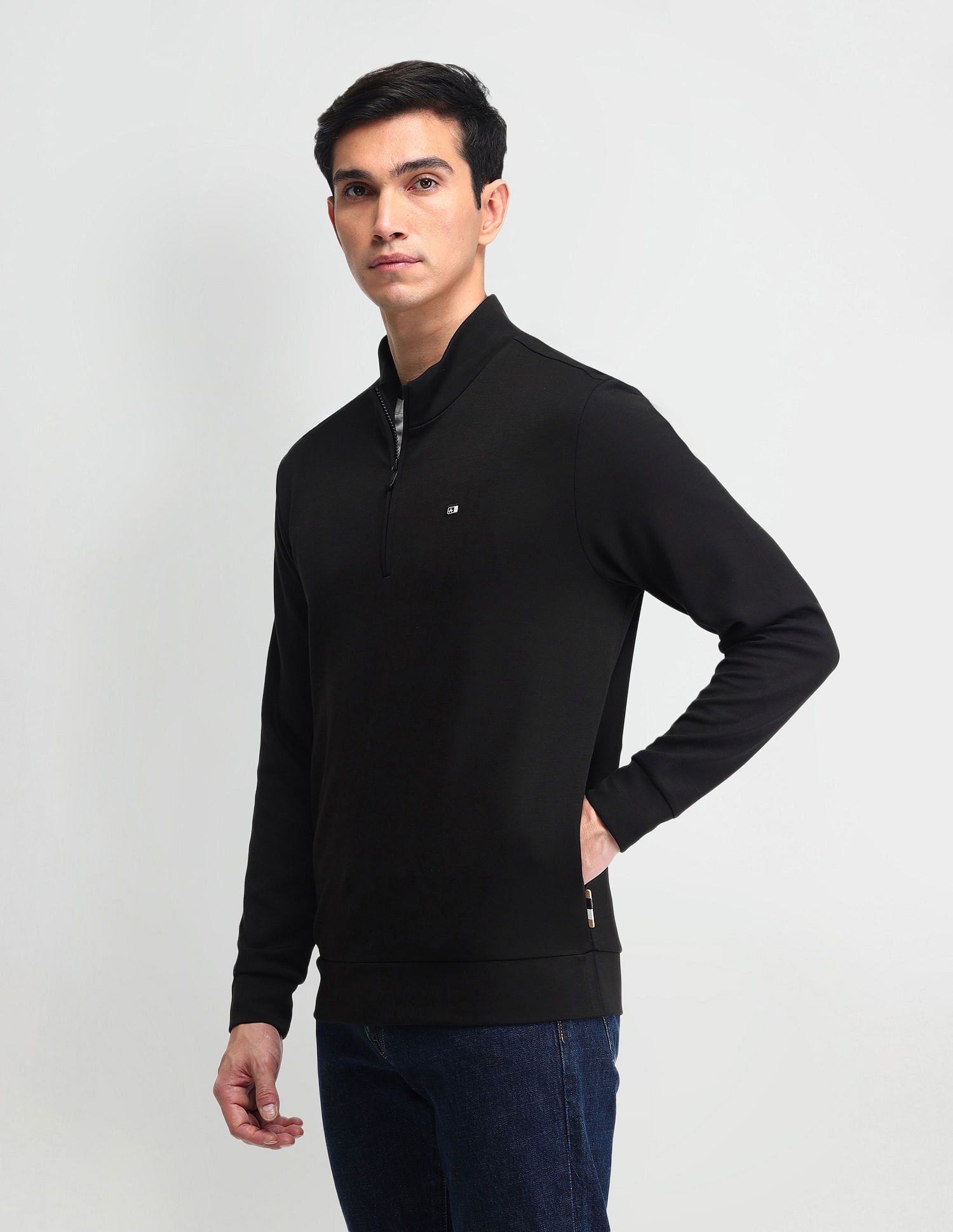 Arrow Sport Solid Regular Fit Sweatshirt
