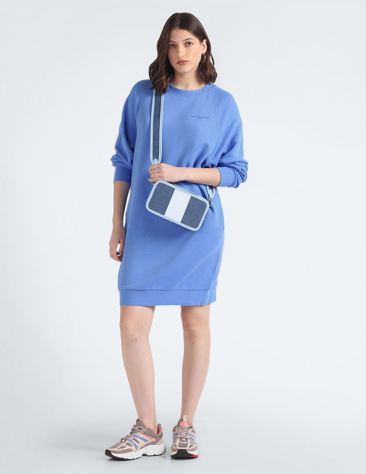 Tommy hilfiger logo hot sale sweatshirt dress