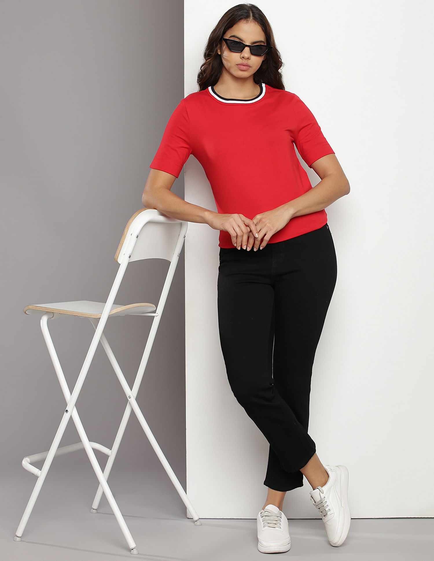 Tommy Hilfiger Solid Crew Neck T-Shirt