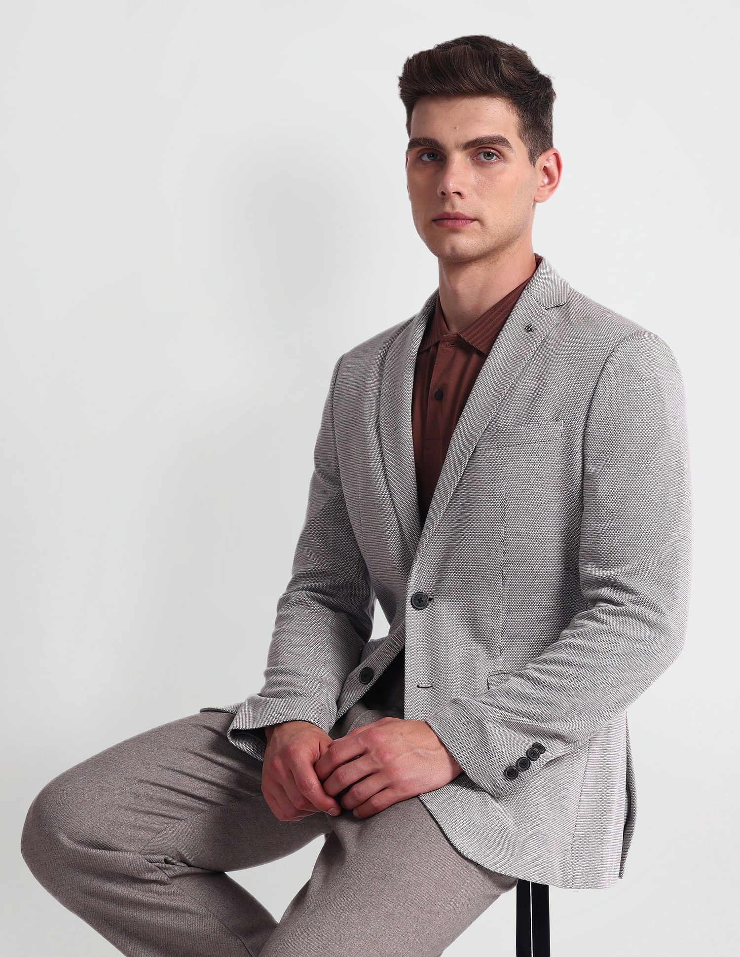 Arrow Patterned Knit Slim Blazer