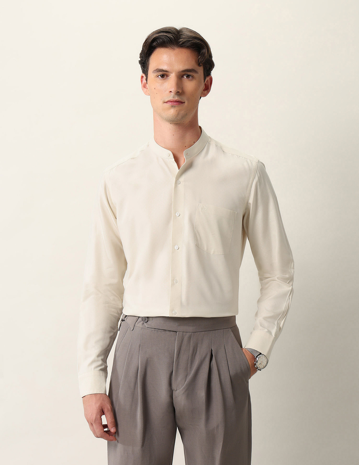 Arrow Textured Manhattan Slim Fit Ceremonial Shirt