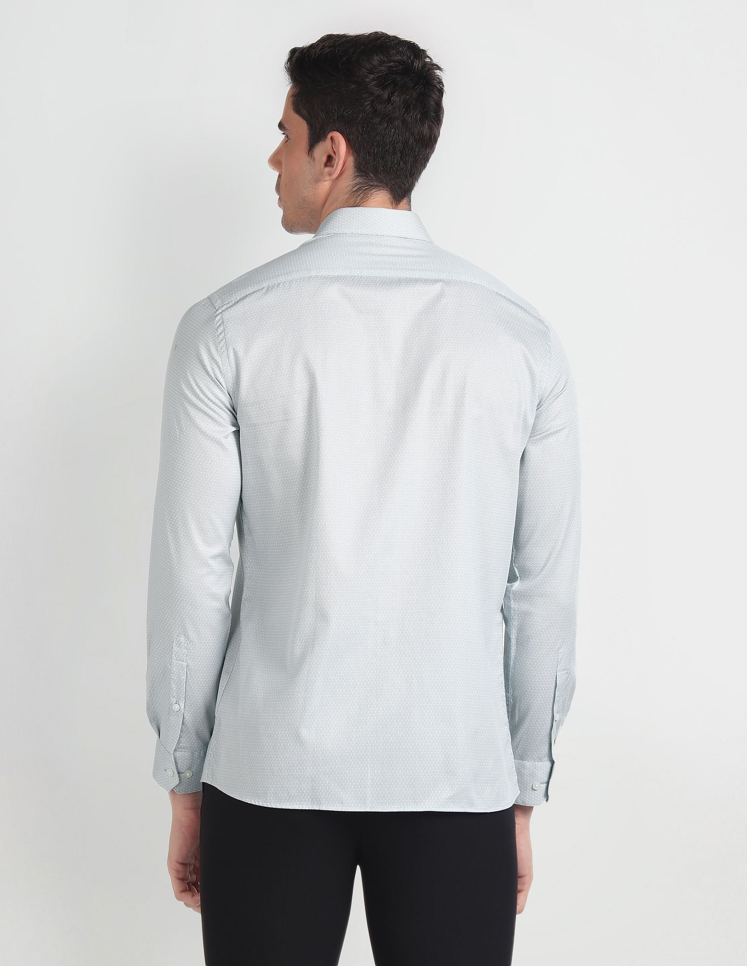 Arrow Manhattan Slim Fit Dobby Shirt