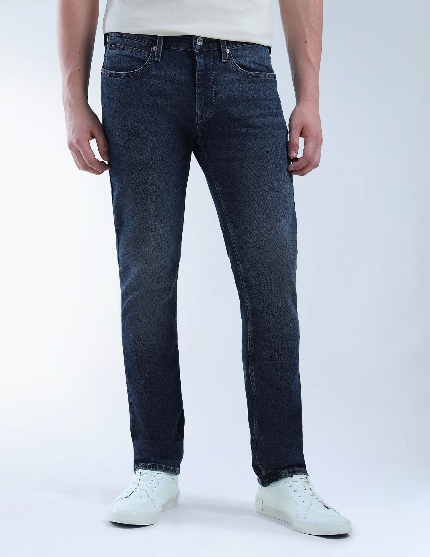 Flying Machine Freddie Slim Straight Fit Light Washed Jeans