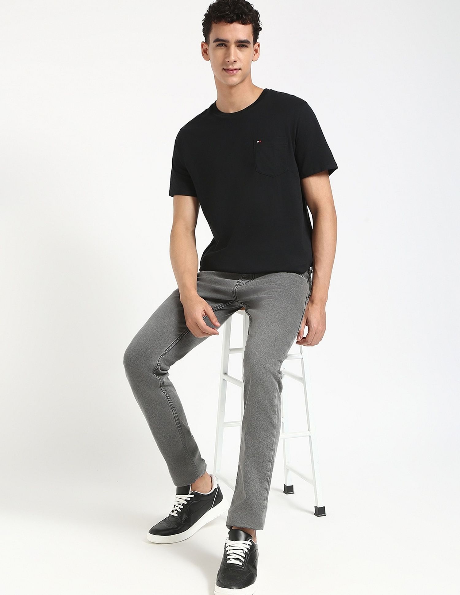 Tommy Hilfiger Solid Regular-Fit Cotton T-Shirt