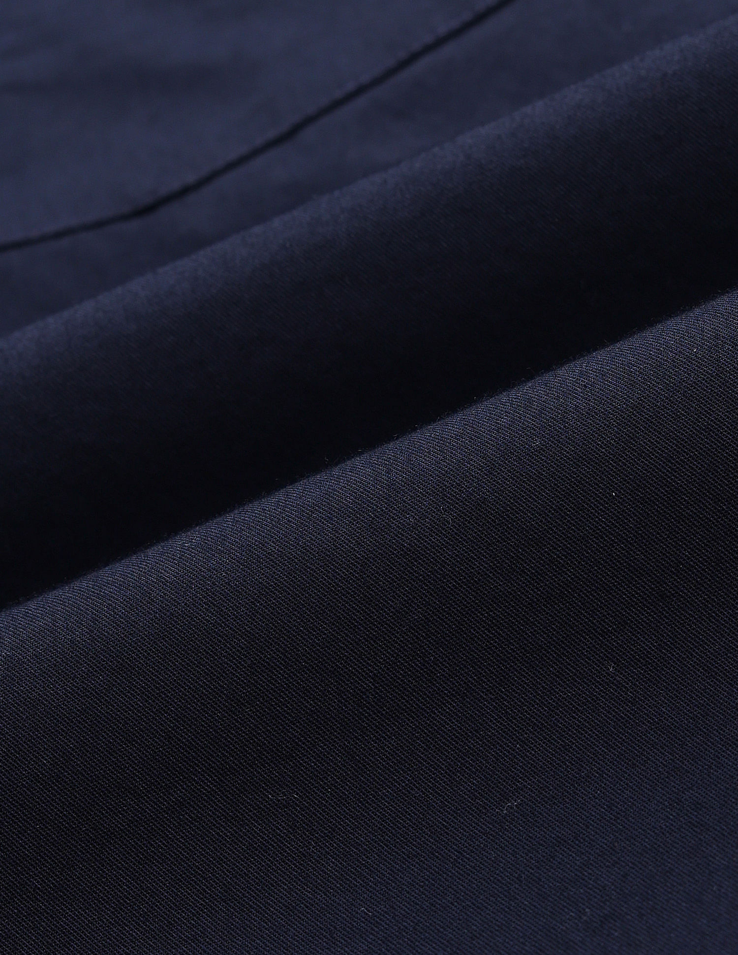 Arrow Sport Tailored Fit Solid Shirt