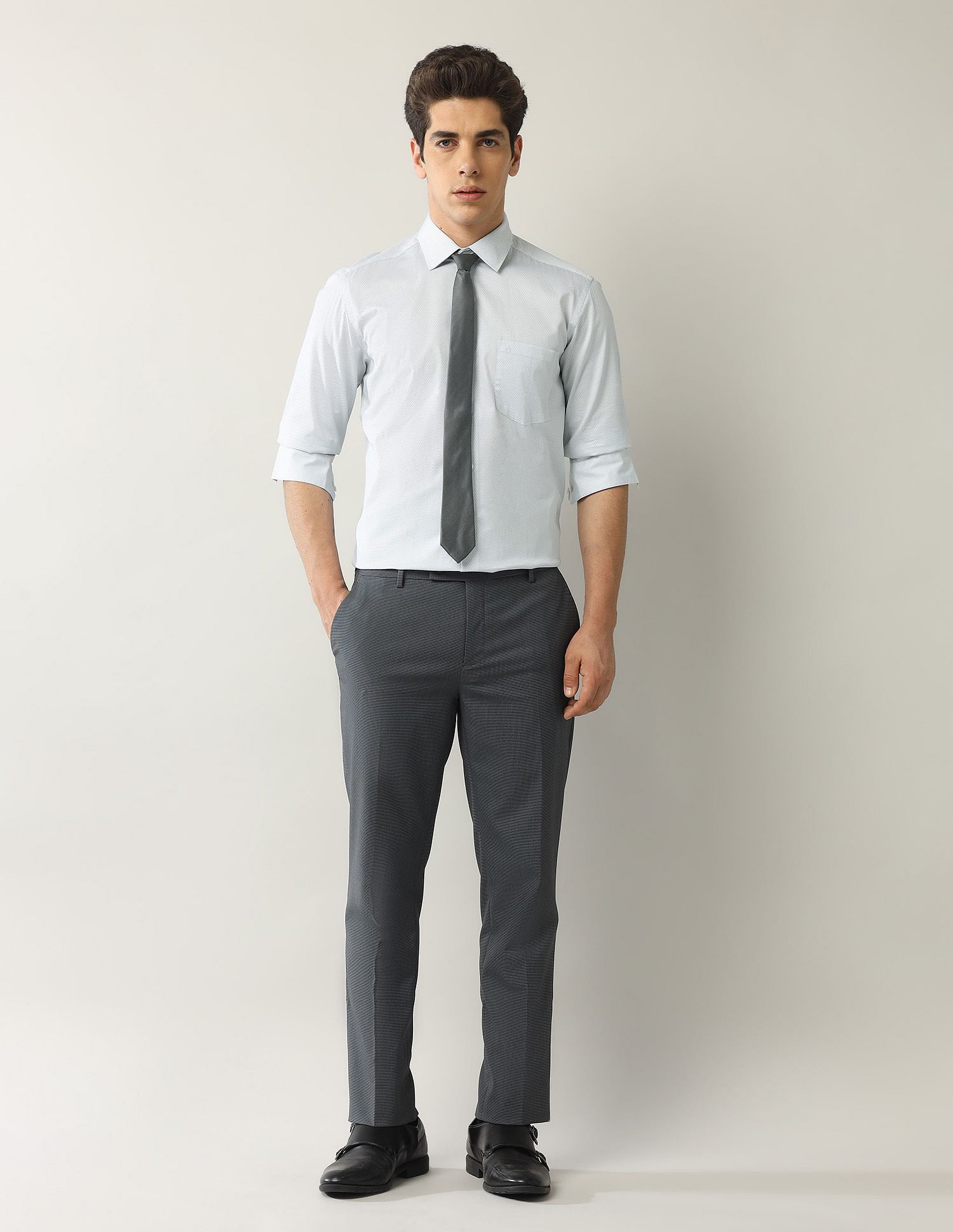 Arrow Geometric Printed Manhattan Slim Fit Shirt