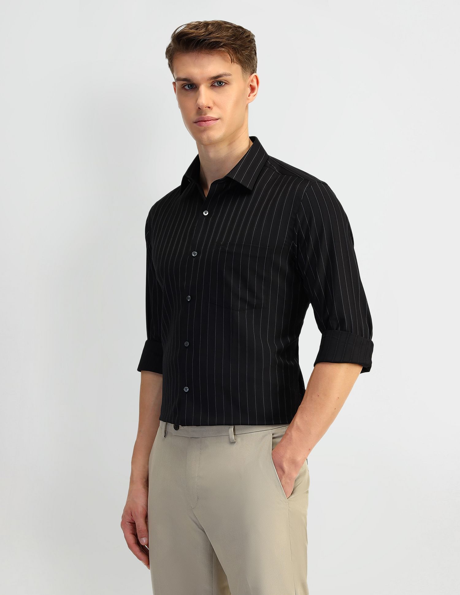 Arrow Liberty Classic Fit Vertical Striped Shirt