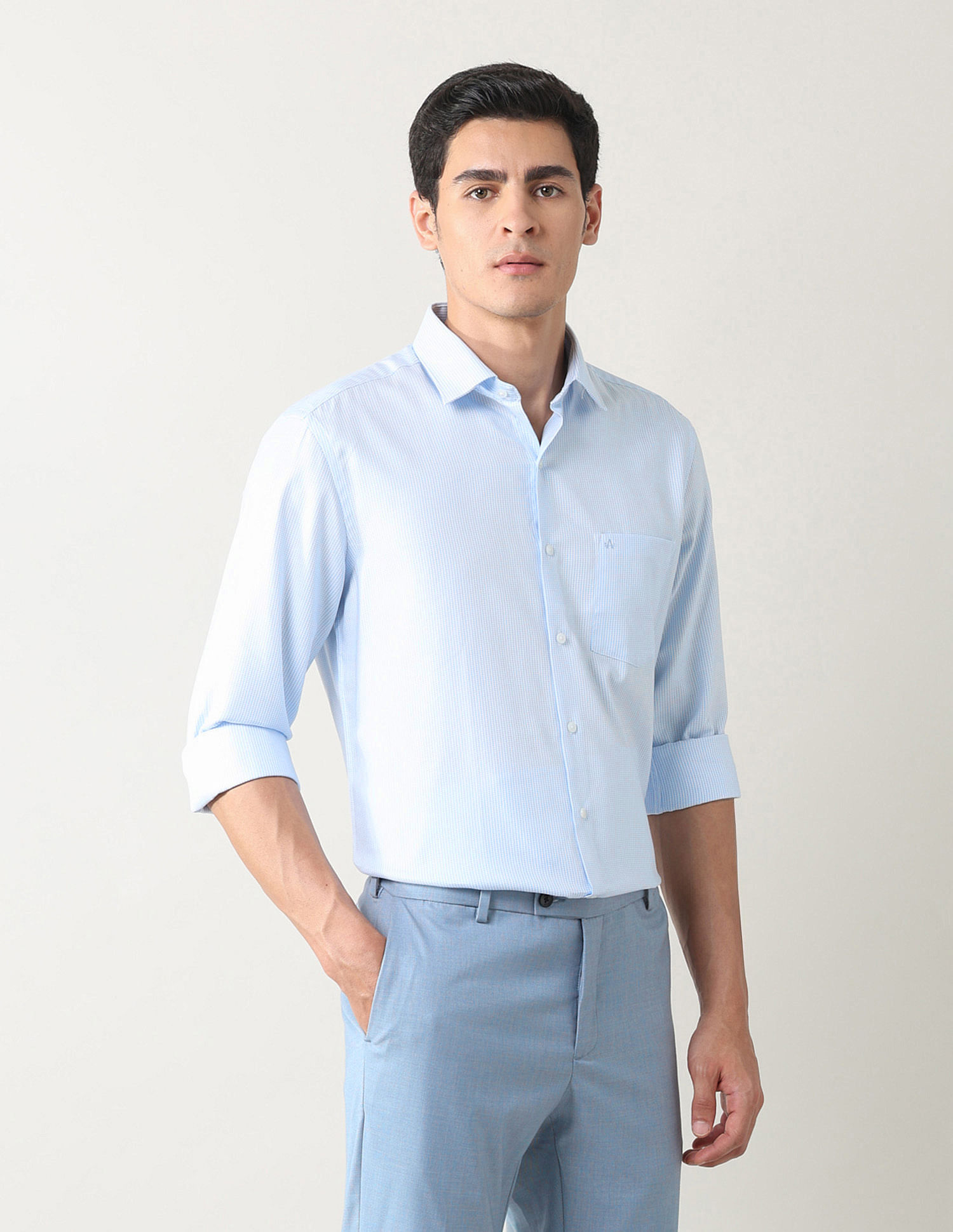 Arrow Manhattan Slim Fit Textured Shirt