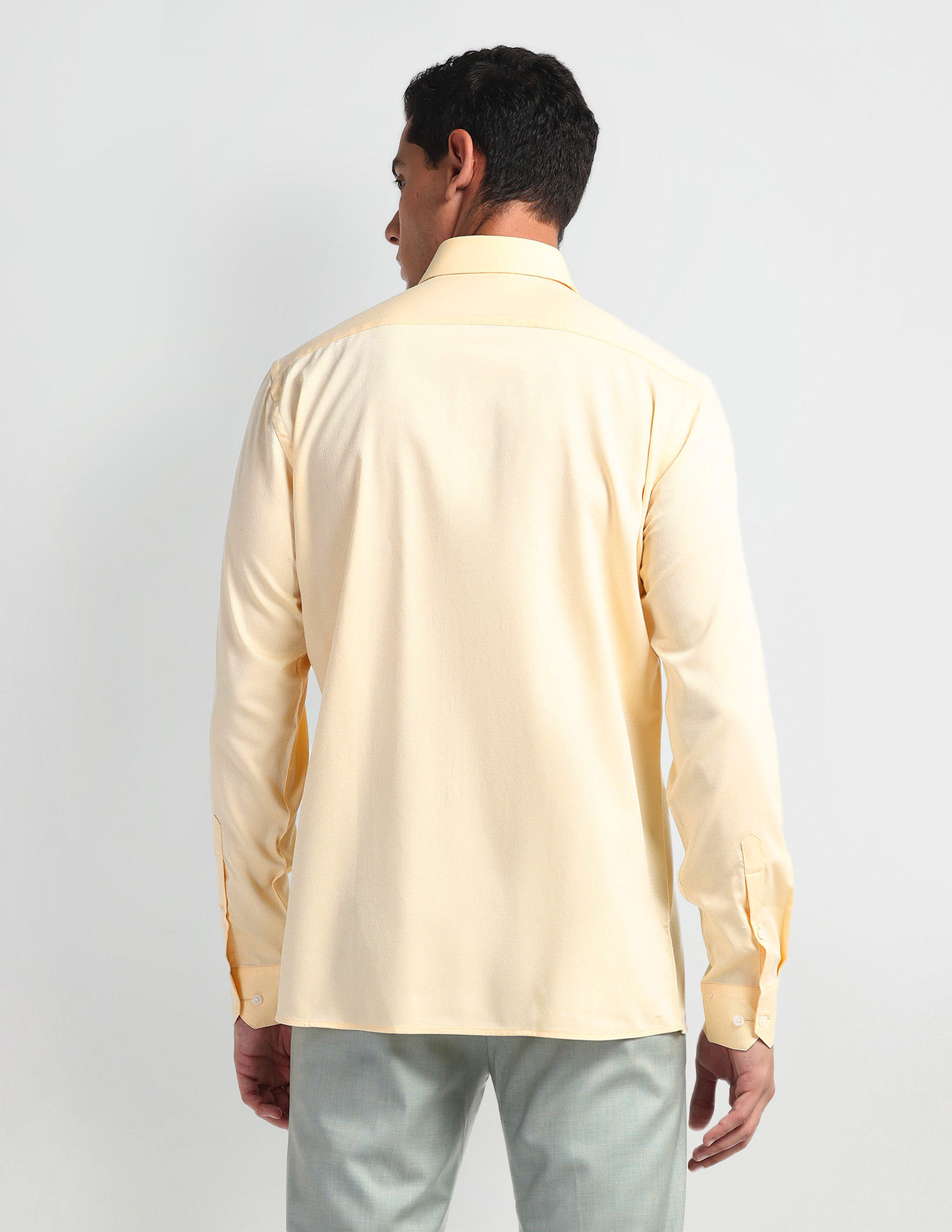 Arrow Geometric Pattern Slim Fit Shirt