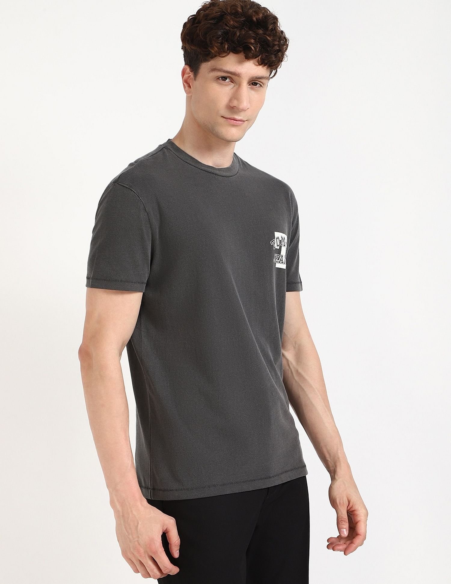 Tommy Hilfiger Logo Regular-Fit Cotton T-Shirt