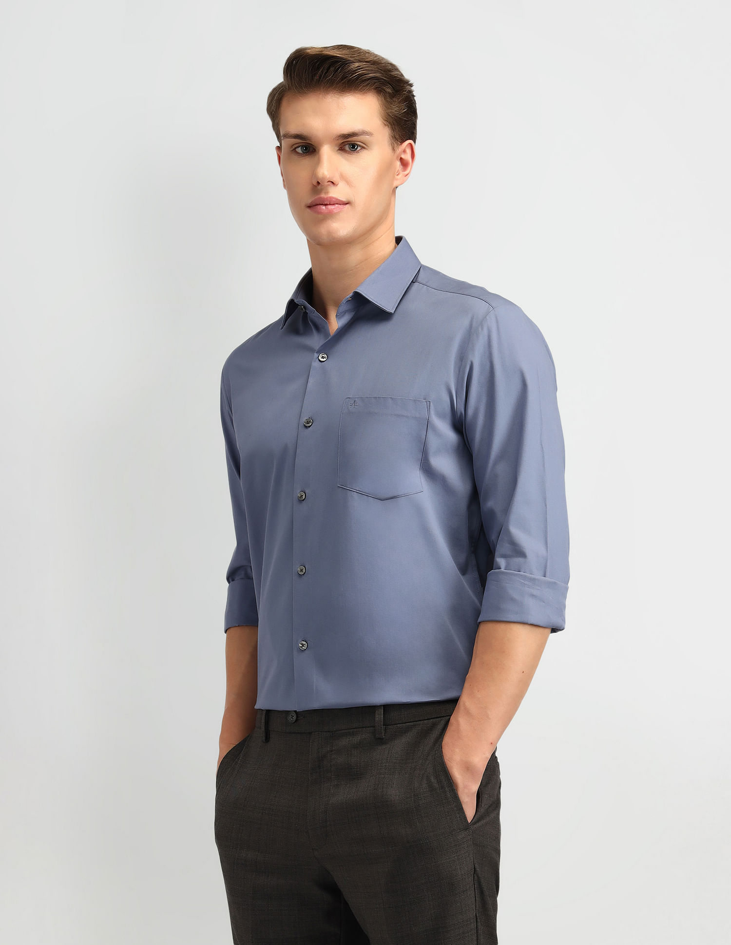 Arrow Slim Fit Solid Pattern Shirt