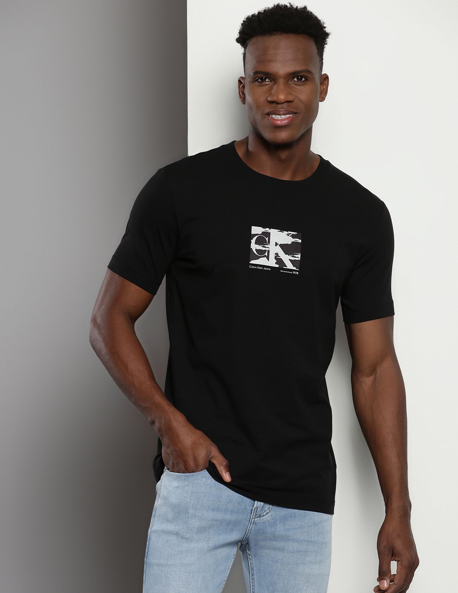 Calvin Klein Box Logo Slim Fit T-Shirt