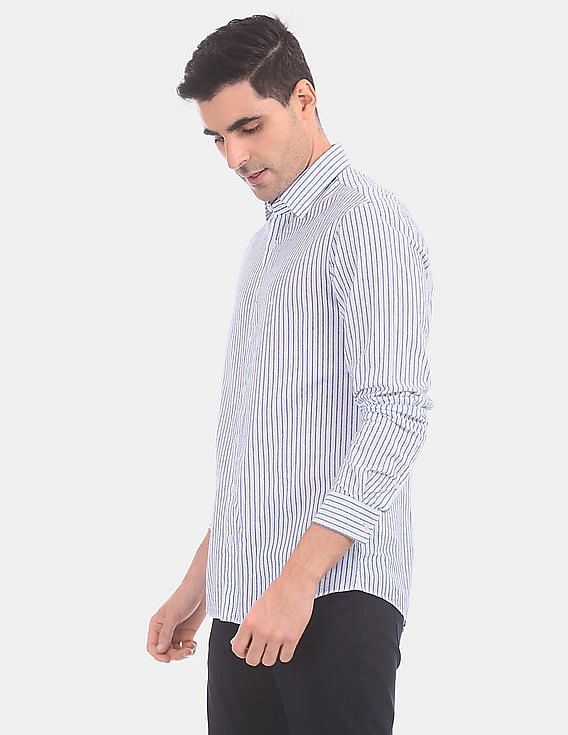 Buy Calvin Klein Men White And Blue Striped Slim Fit Casual Shirt -  