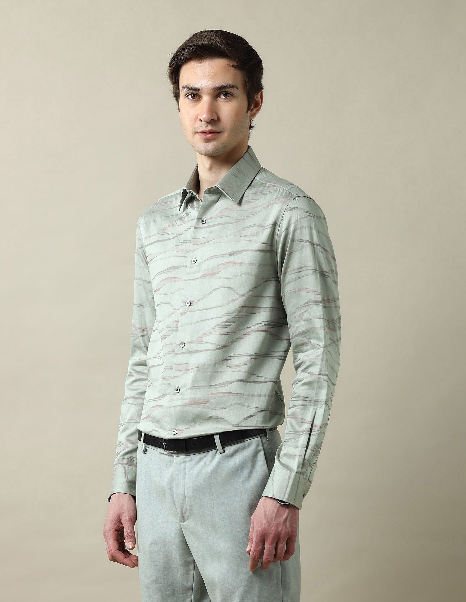 Arrow Tailored Fit Jacquard 1851 Shirt